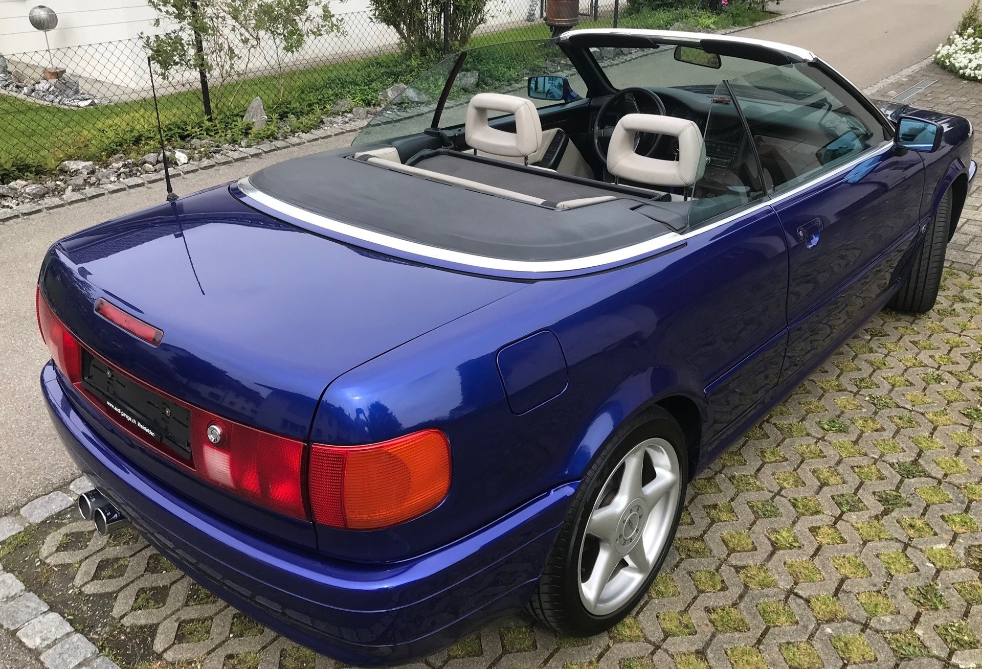 AUDI Cabriolet 2.3e-image-3