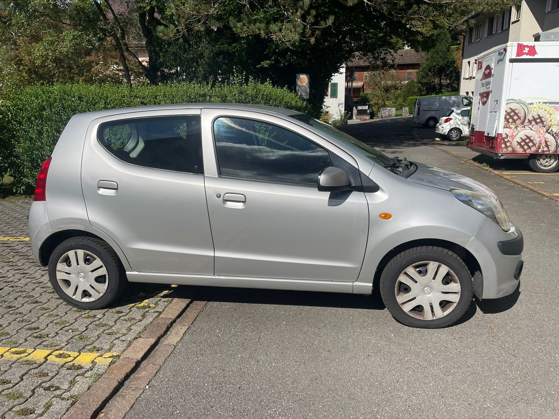 NISSAN Pixo 1.0 acenta-image-2