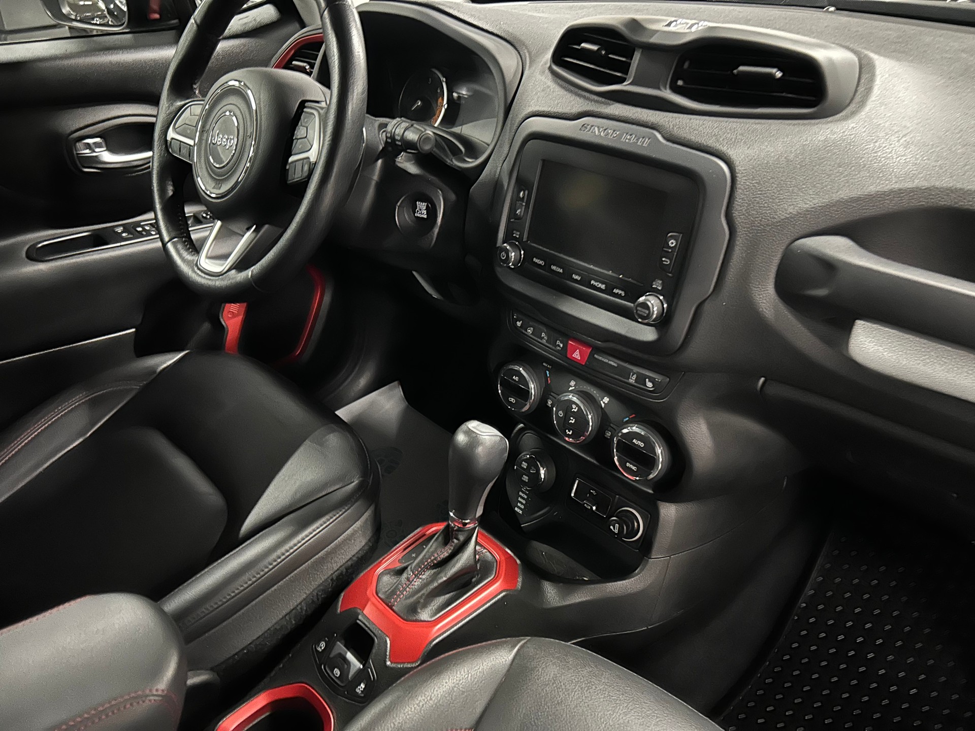 JEEP Renegade 2.0 CRD Trailhawk AWD + Low Range 9ATX-image-12