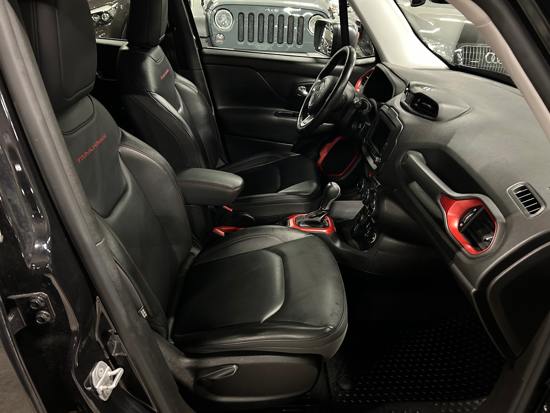 JEEP Renegade 2.0 CRD Trailhawk AWD + Low Range 9ATX-image-10