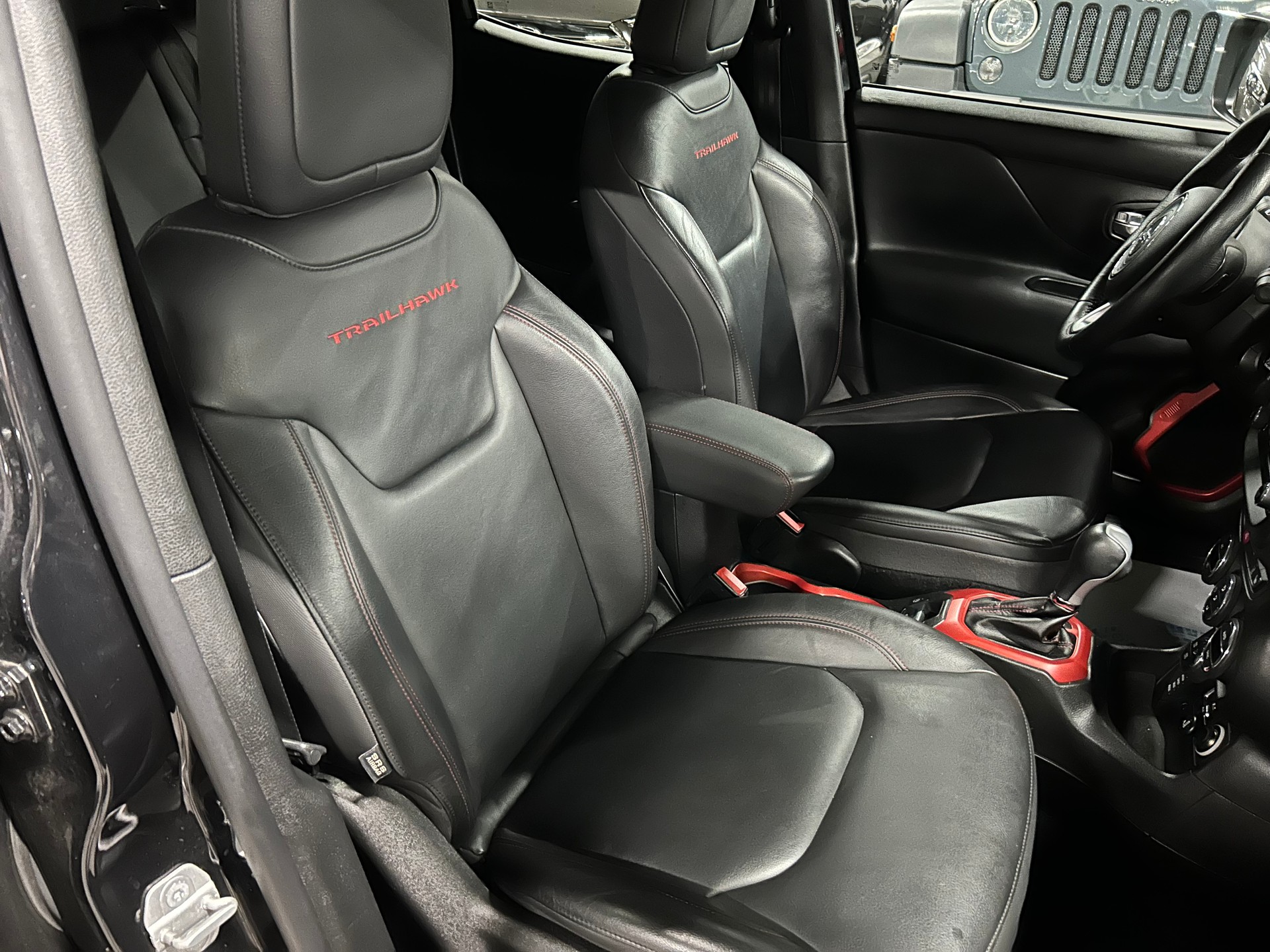 JEEP Renegade 2.0 CRD Trailhawk AWD + Low Range 9ATX-image-14