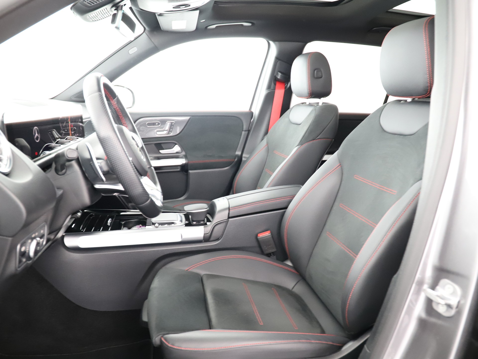 MERCEDES-BENZ GLB AMG 35 4M 8G-Tronic 7posti-image-13