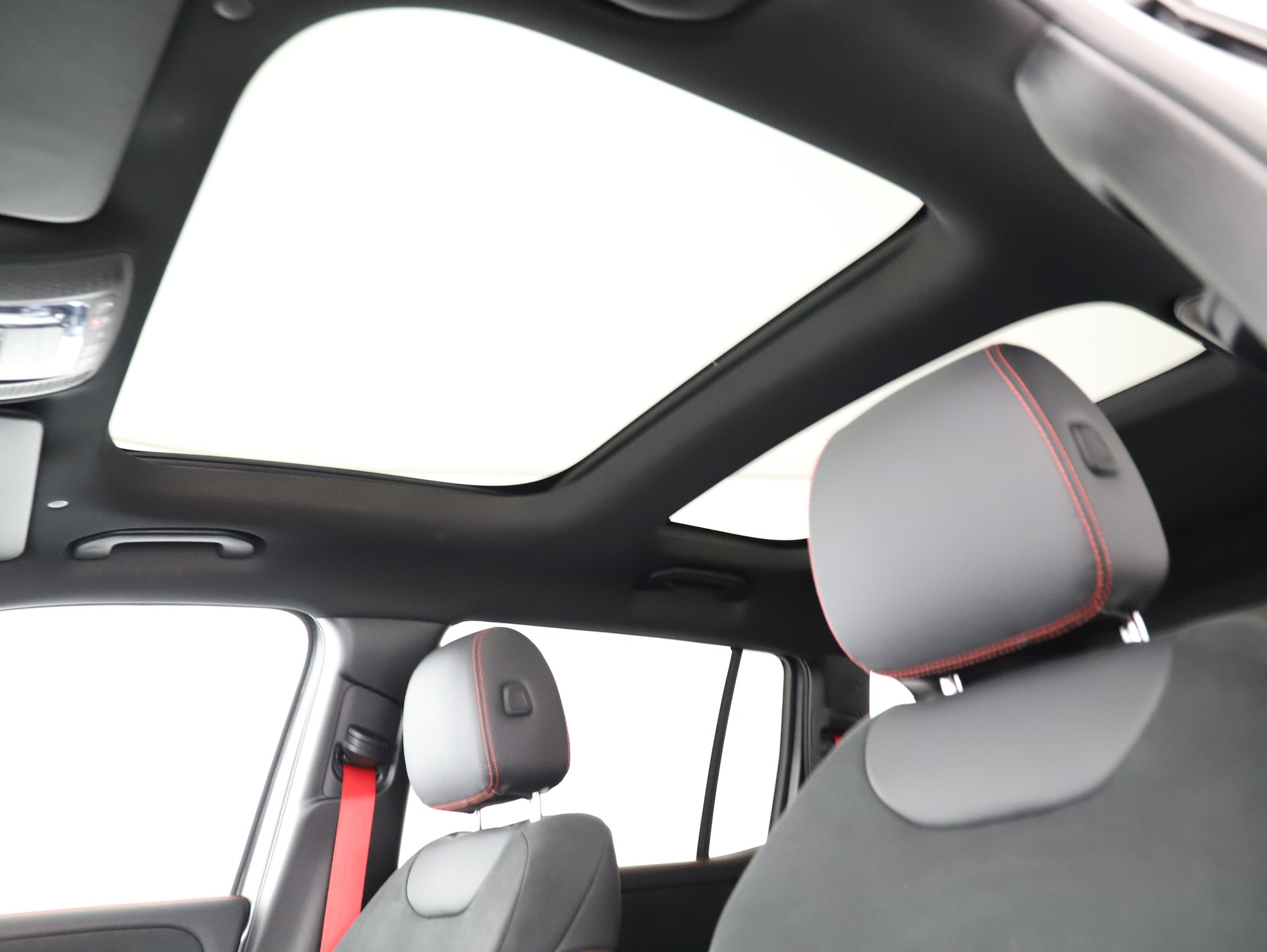 MERCEDES-BENZ GLB AMG 35 4M 8G-Tronic 7posti-image-14