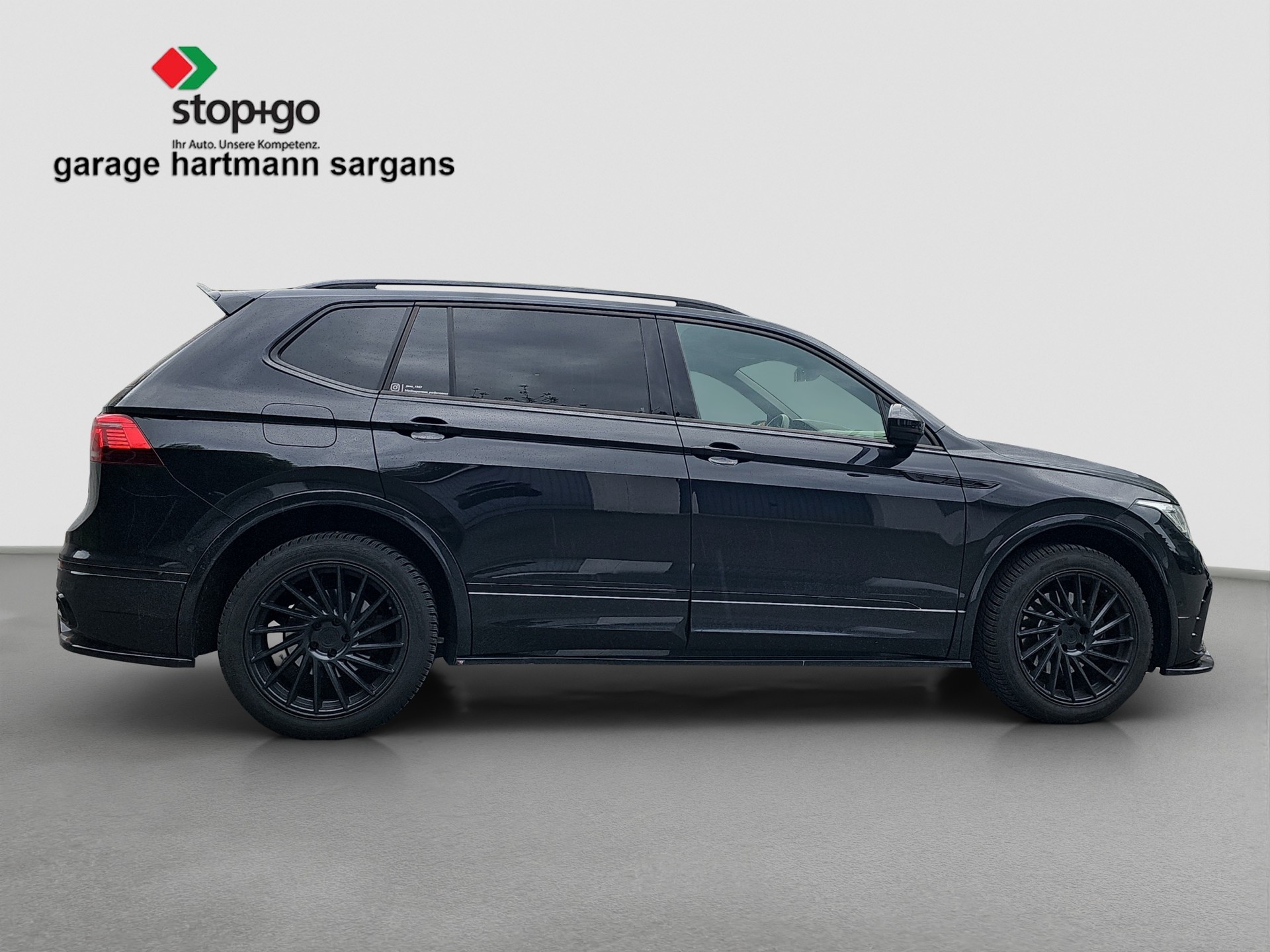 VW Tiguan Allspace 2.0TSI R-Line 4Motion DSG-image-7