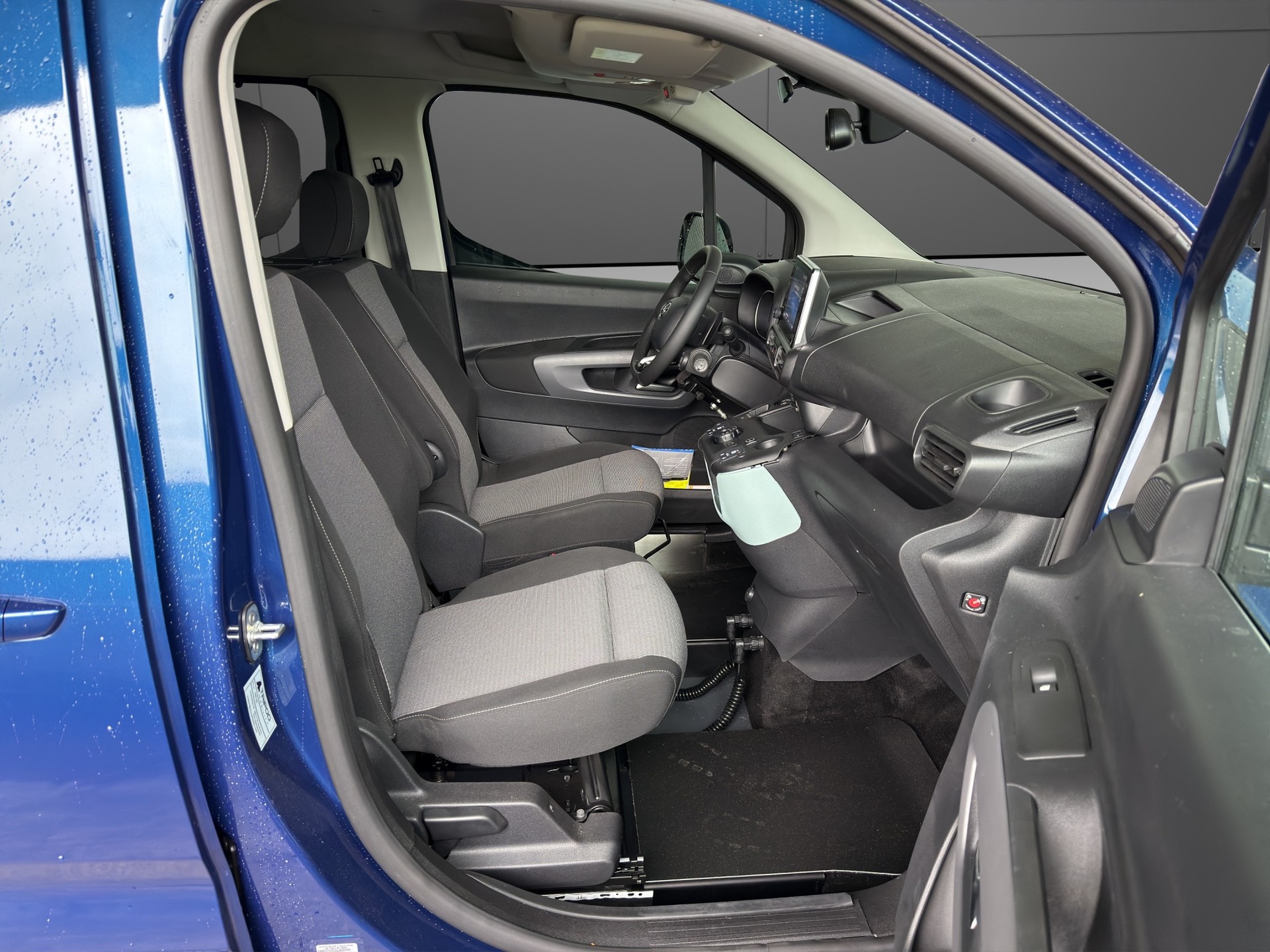 TOYOTA Proace City Verso 1.5 Trend Long Automatik-image-11