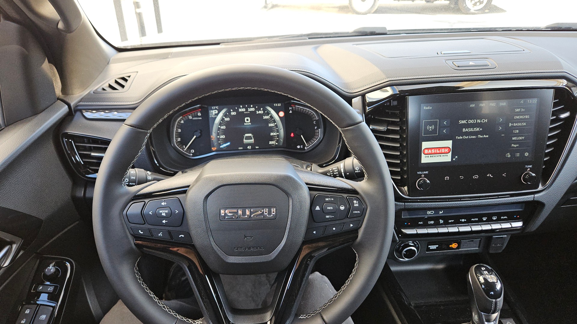 ISUZU D-MAX 1.9 CrewCab N60 Nitro Sport 4x4-image-10