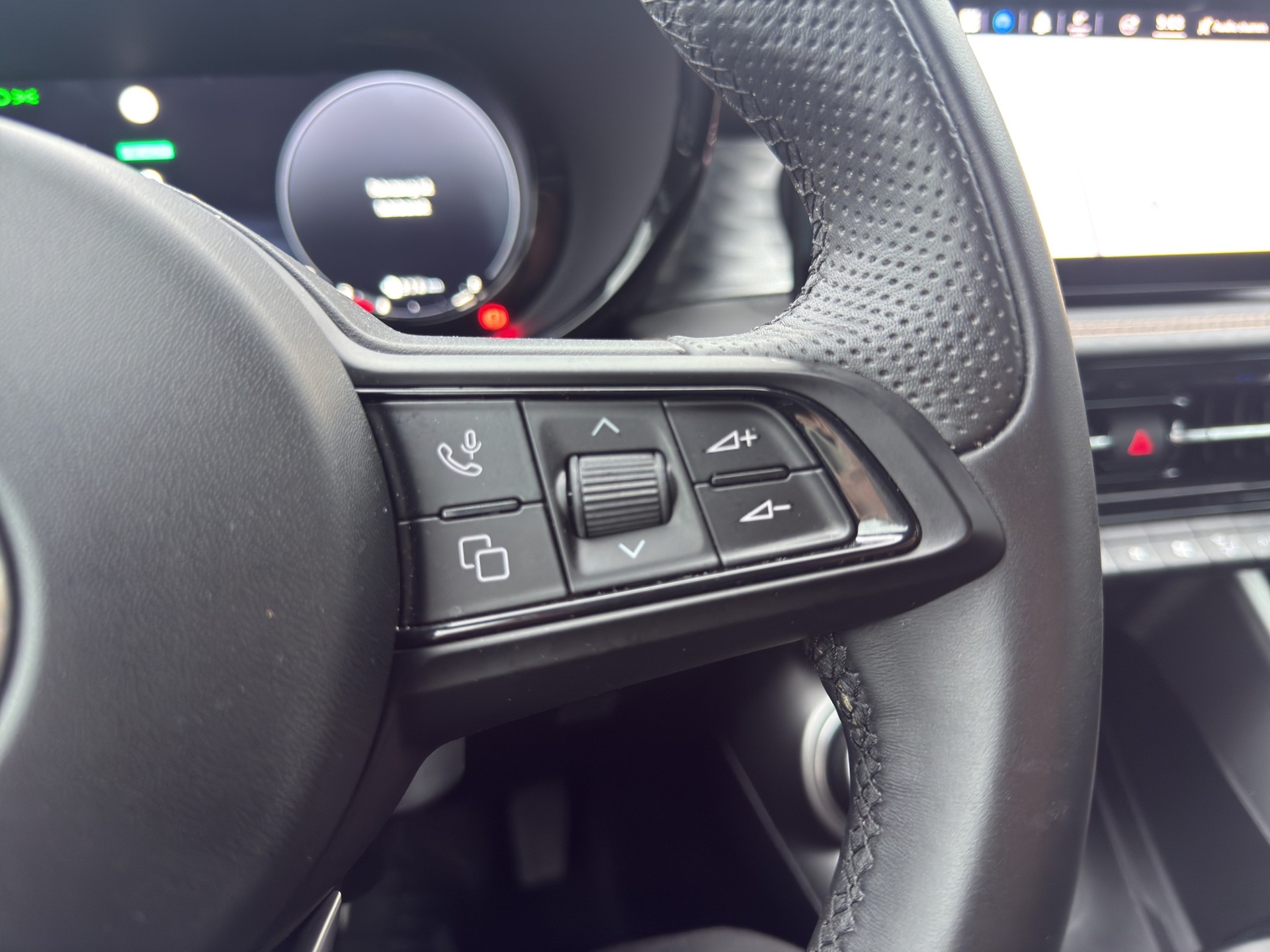 ALFA ROMEO Tonale 1.3 Plug-in Hybrid Ti Q4-image-23