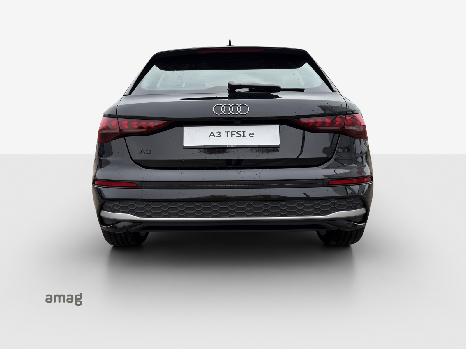 AUDI A3 Sportback 40 TFSI e Attraction S-tronic-image-3