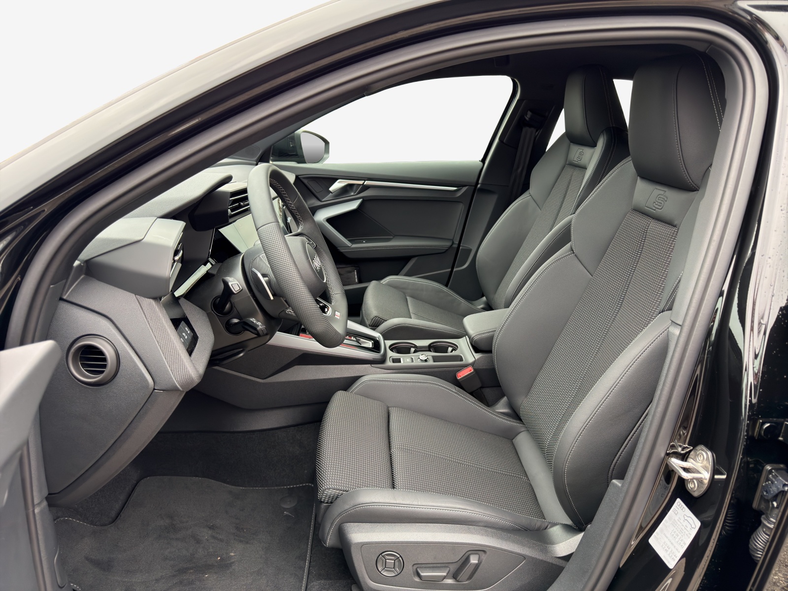 AUDI A3 Sportback 40 TFSI e Attraction S-tronic-image-7