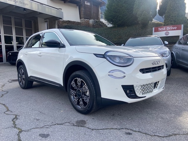 FIAT 1.2 MHEV 110PS Swiss Edition-image-3