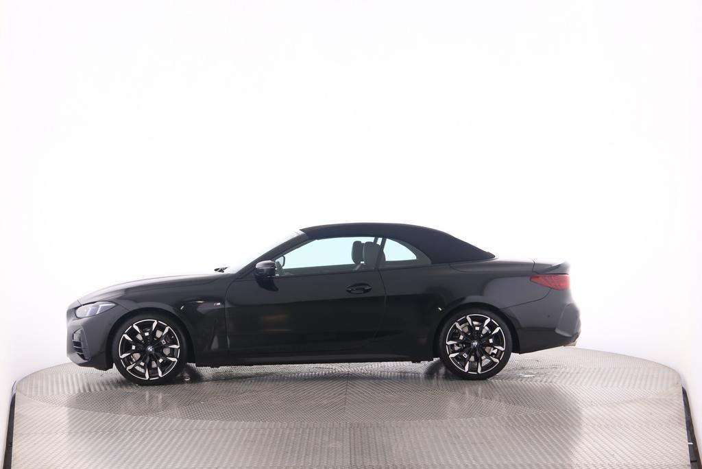 BMW 430i xDrive Cabrio-showroom-element-3
