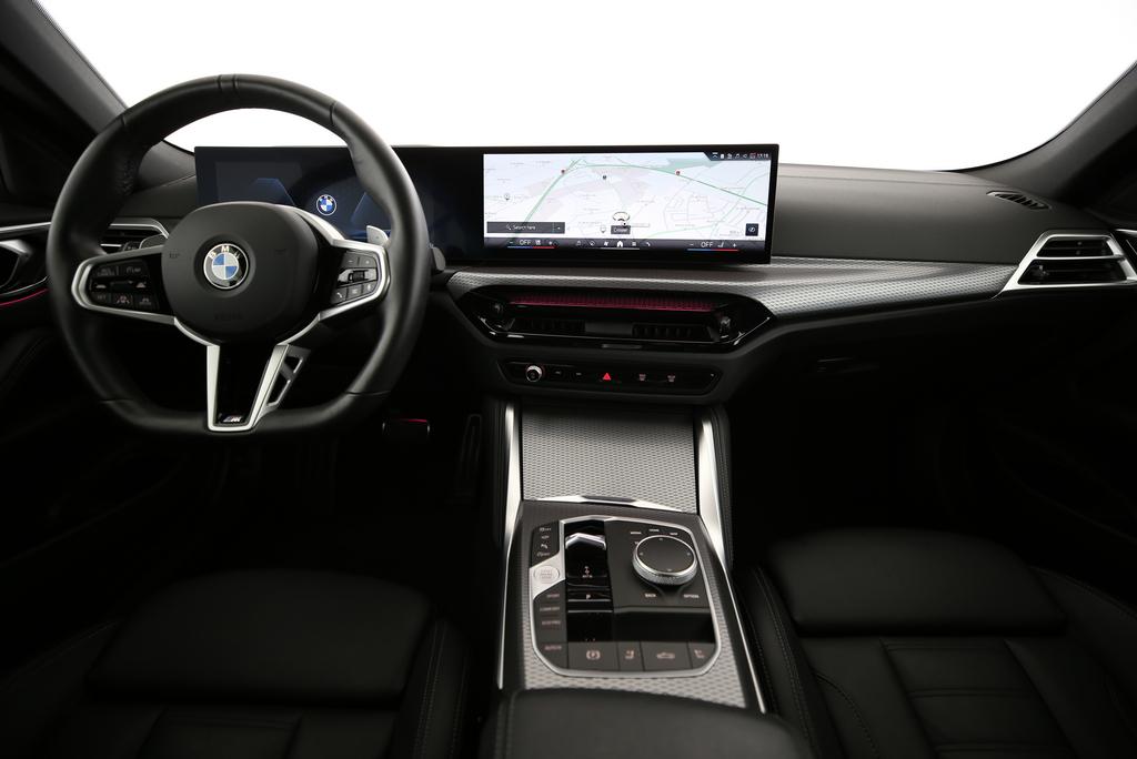 BMW 430i xDrive Cabrio-image-4