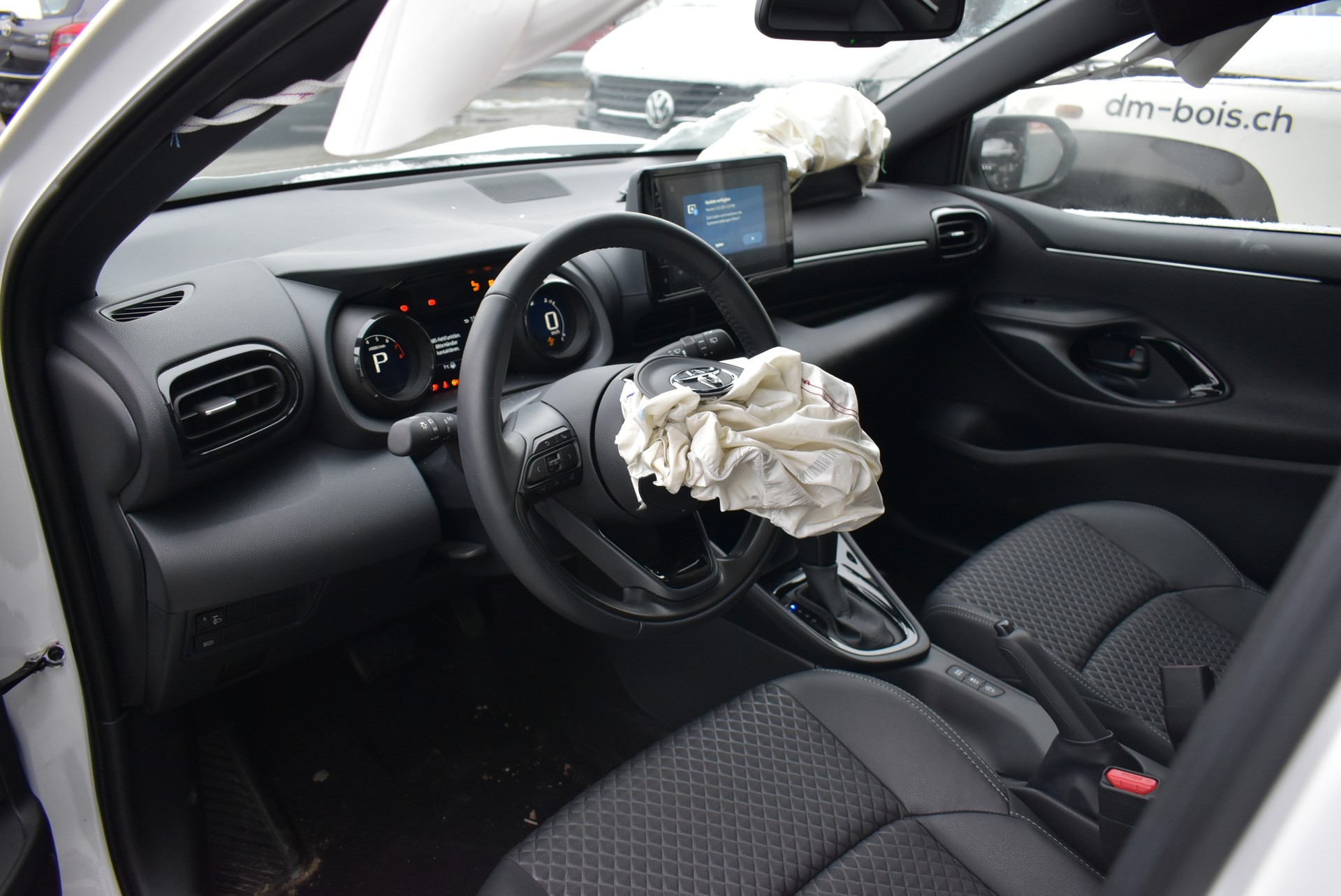 TOYOTA Yaris 1.5 Move CVT-image-8