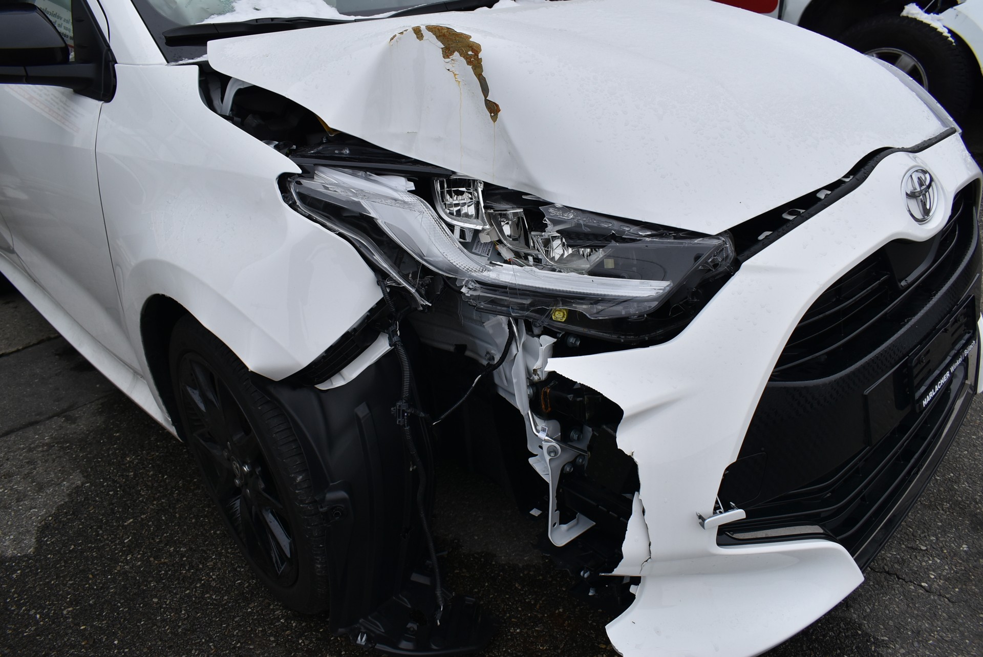 TOYOTA Yaris 1.5 Move CVT-image-1
