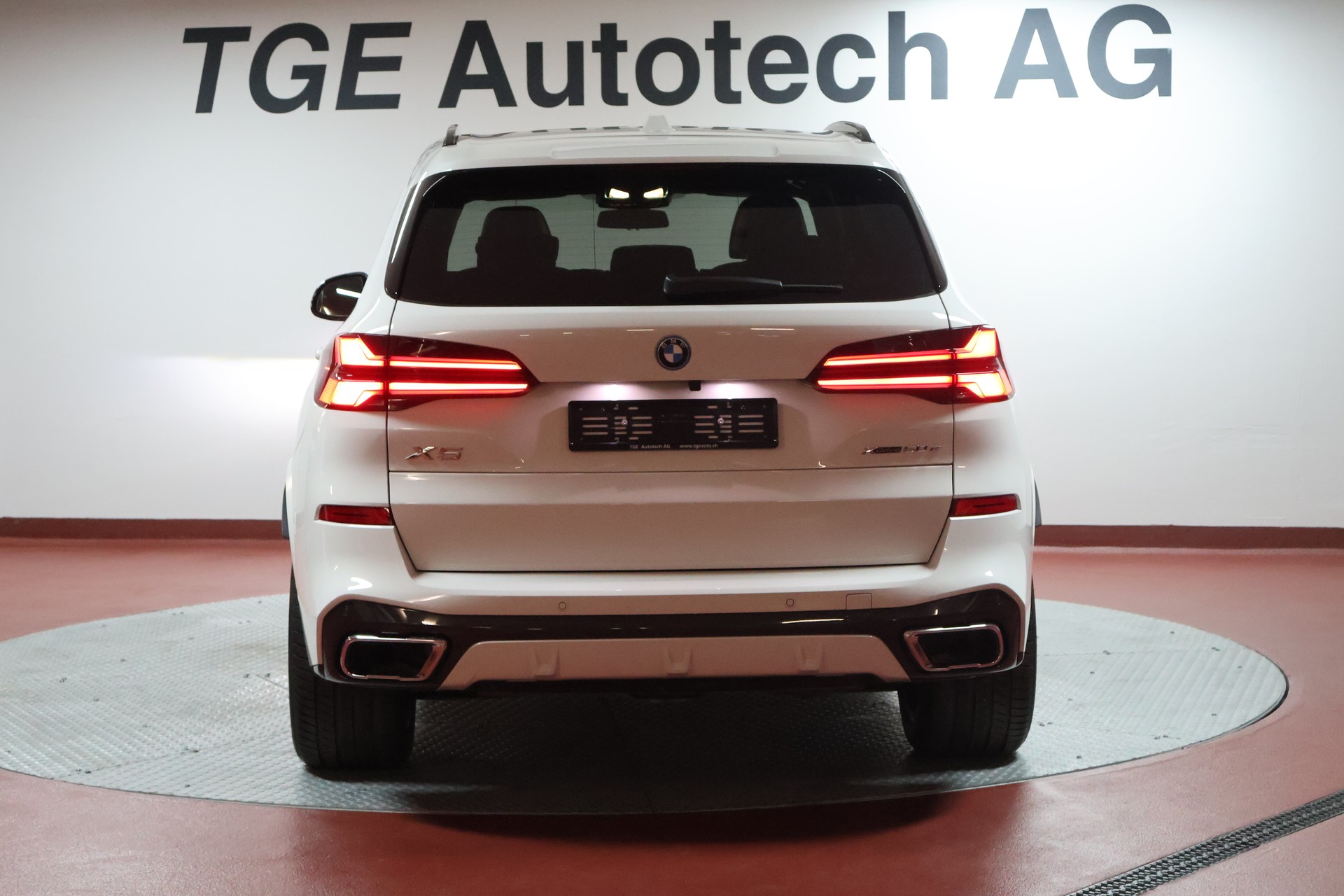 BMW X5 xDrive 50e M Sport Pro Steptronic-image-19