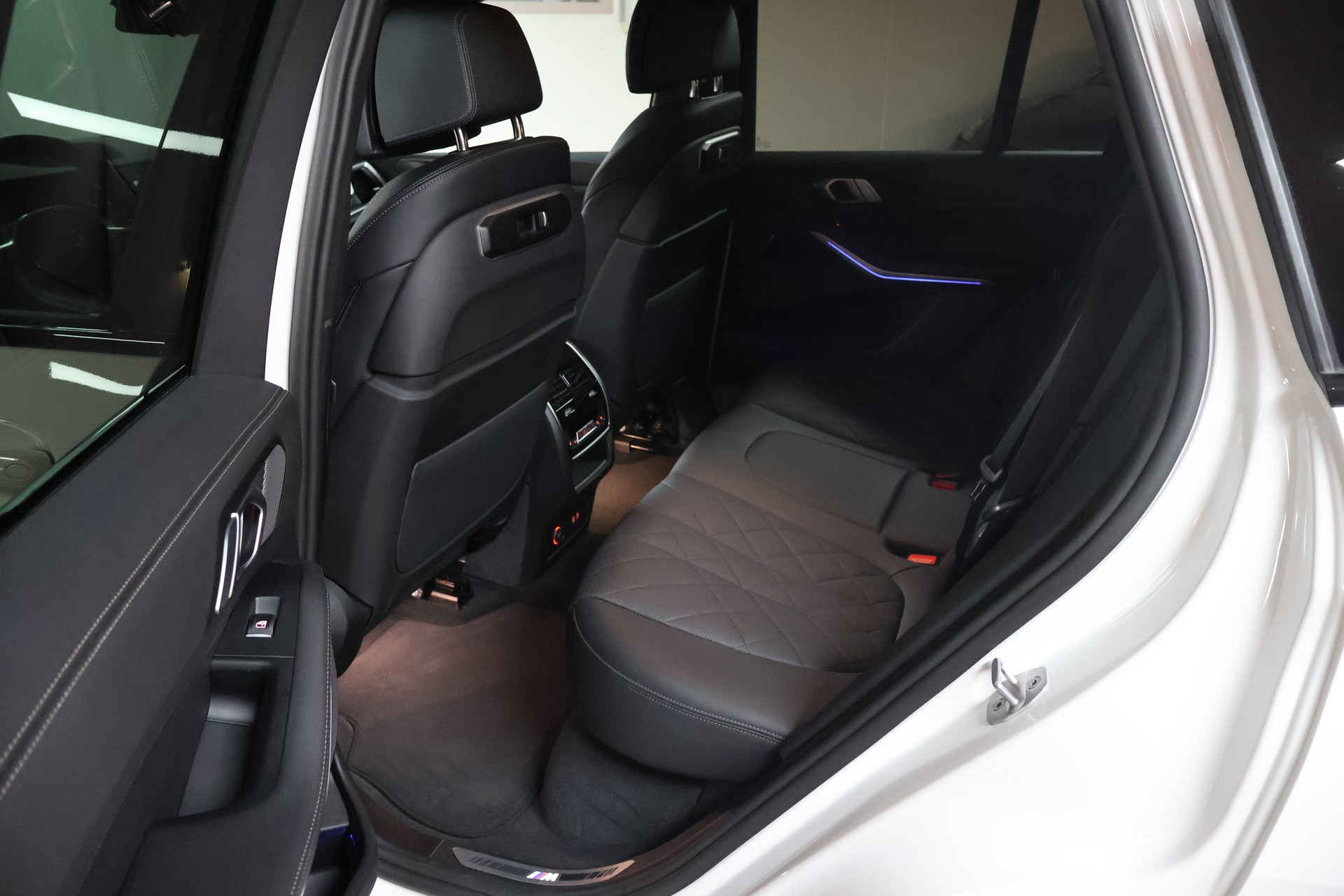 BMW X5 xDrive 50e M Sport Pro Steptronic-image-16