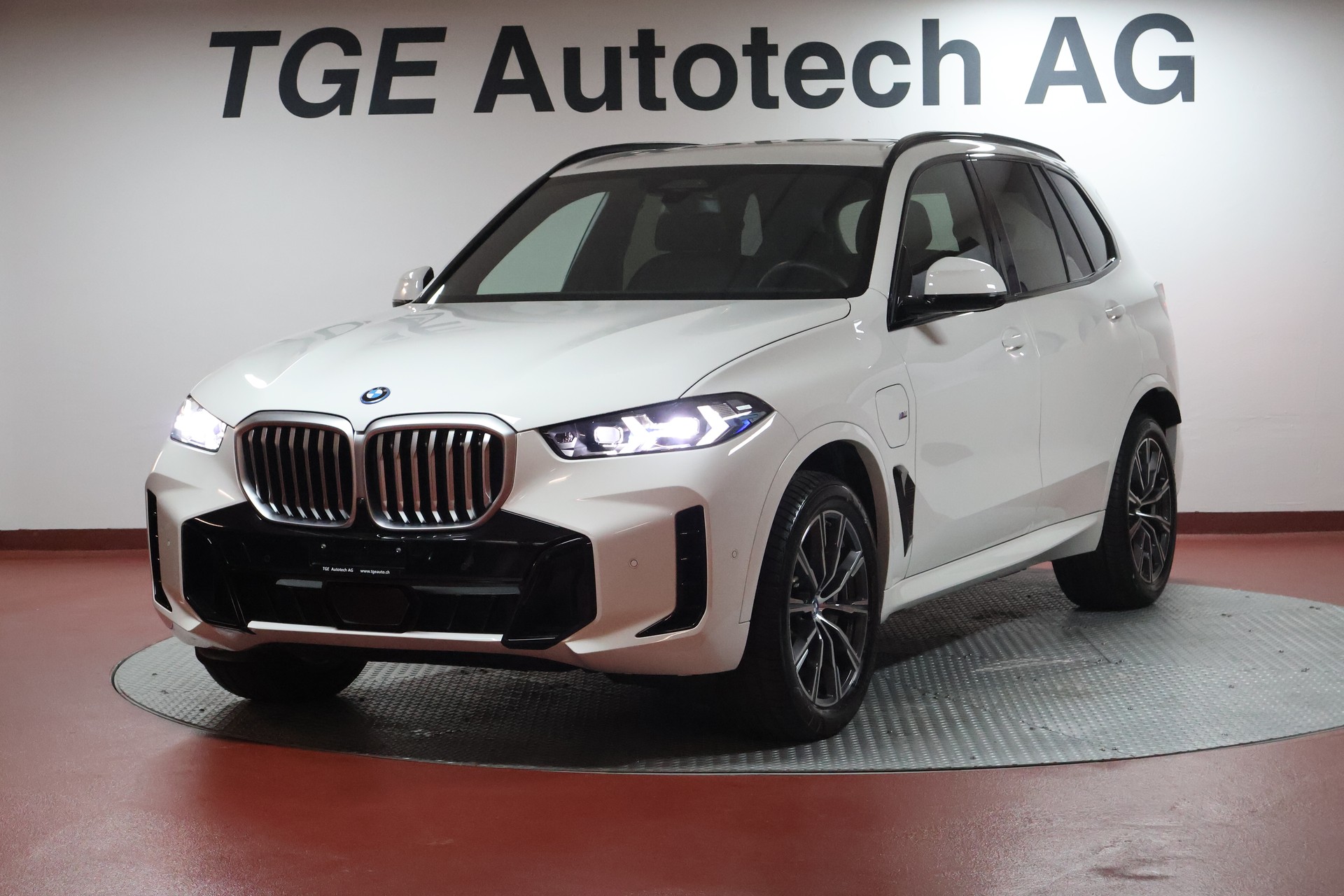 BMW X5 xDrive 50e M Sport Pro Steptronic-image-1