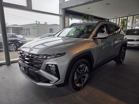 HYUNDAI Tucson 1.6 HEV Amplia 4WD-image-0