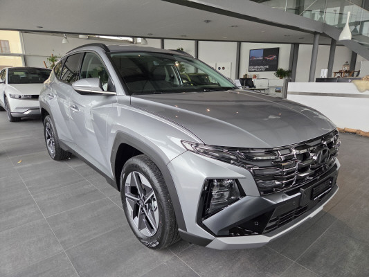 HYUNDAI Tucson 1.6 HEV Amplia 4WD-image-1