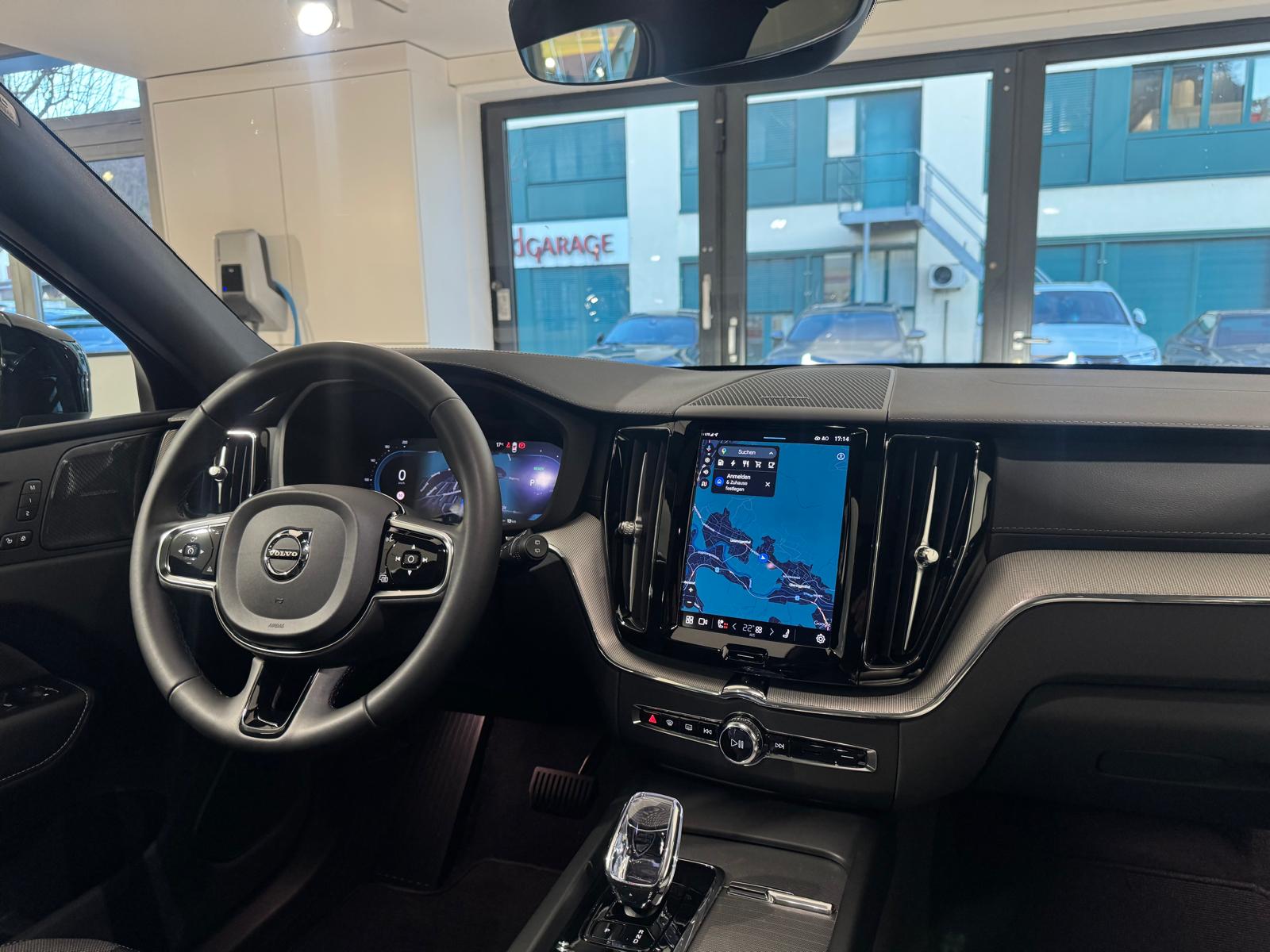 VOLVO XC60 T6 eAWD Ultimate Dark-image-9
