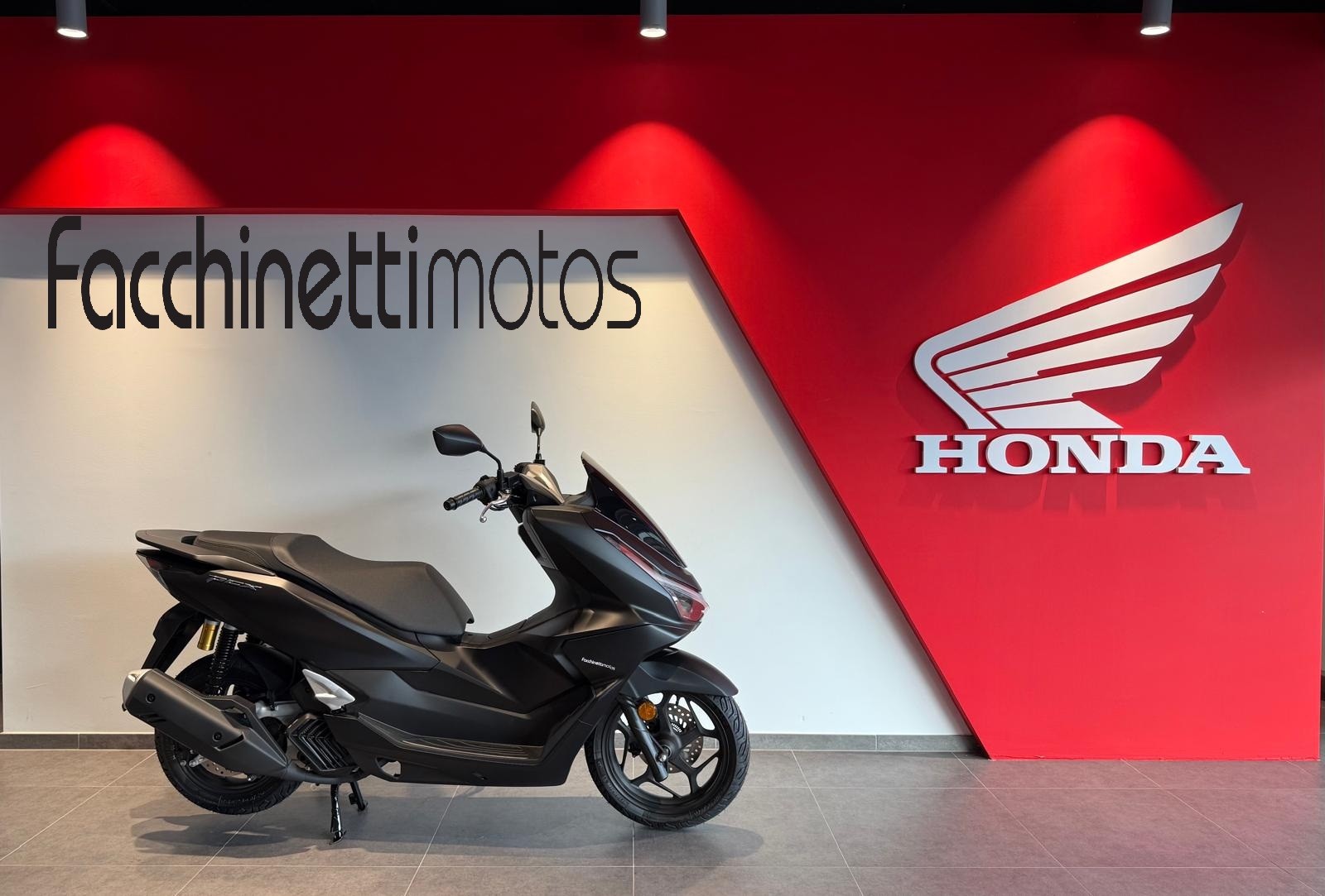 HONDA PCX 125 DX TFT. connectivity-showroom-element-1