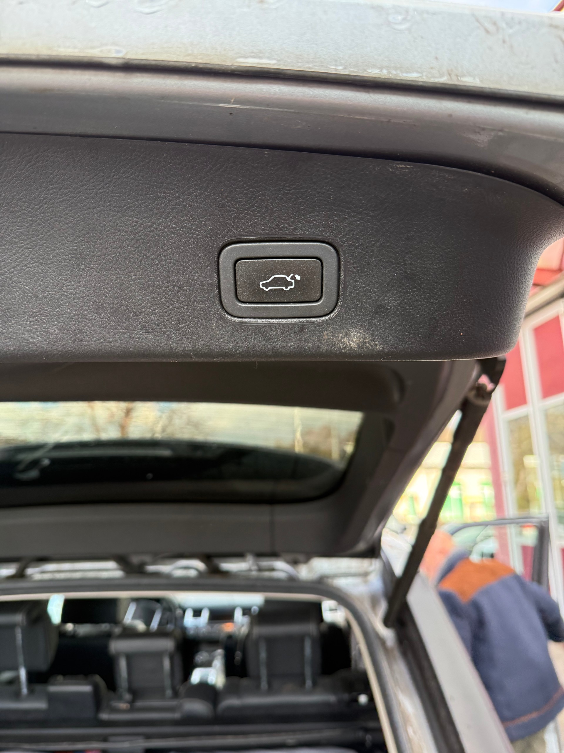 LAND ROVER Range Rover Sport 3.0 TDV6 SE Automatic-image-6