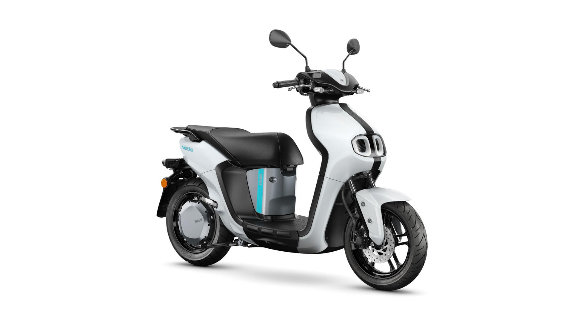 YAMAHA Neo's EV-showroom-element-2