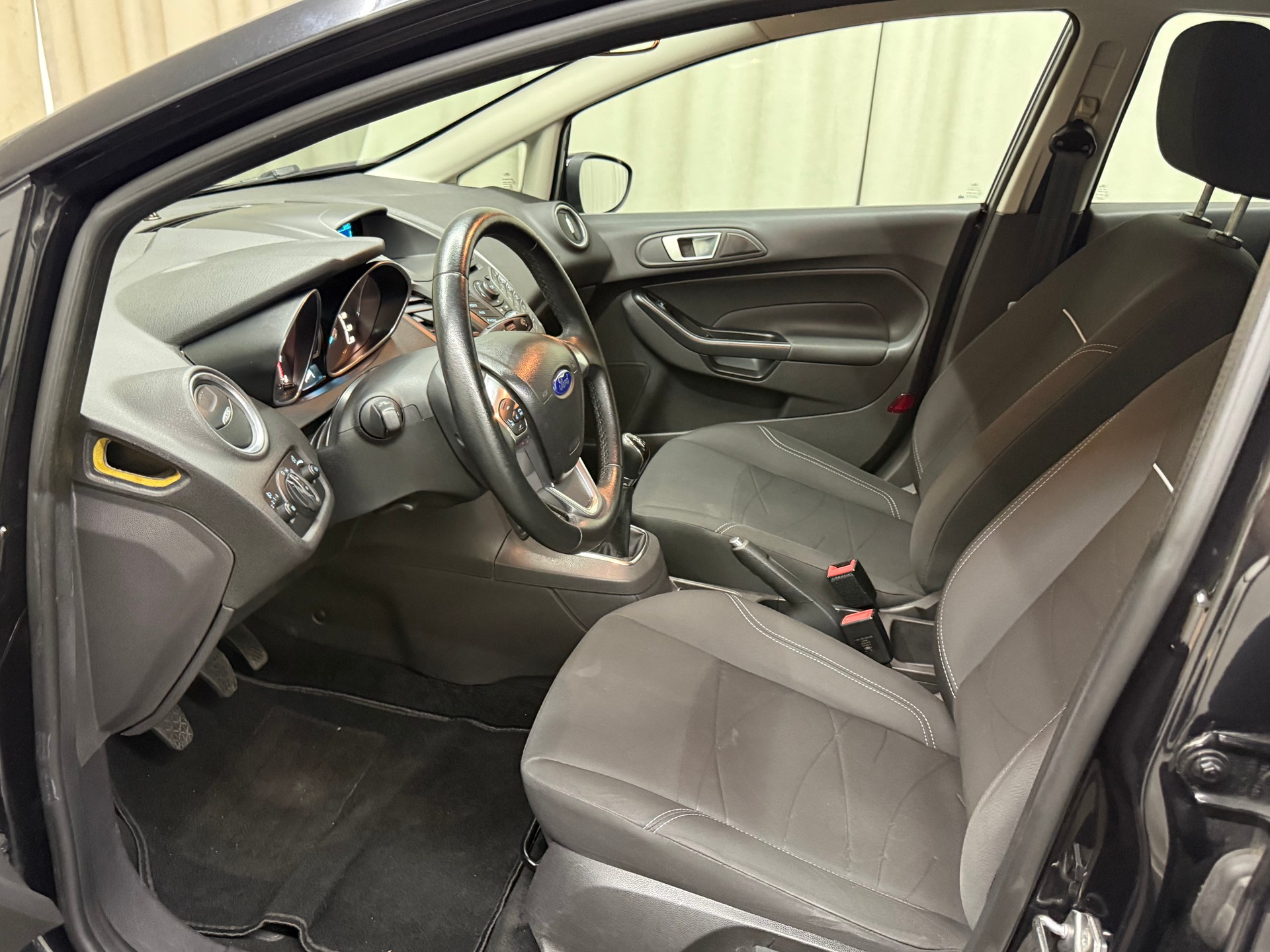 FORD Fiesta 1.0 SCTi Trend-image-6