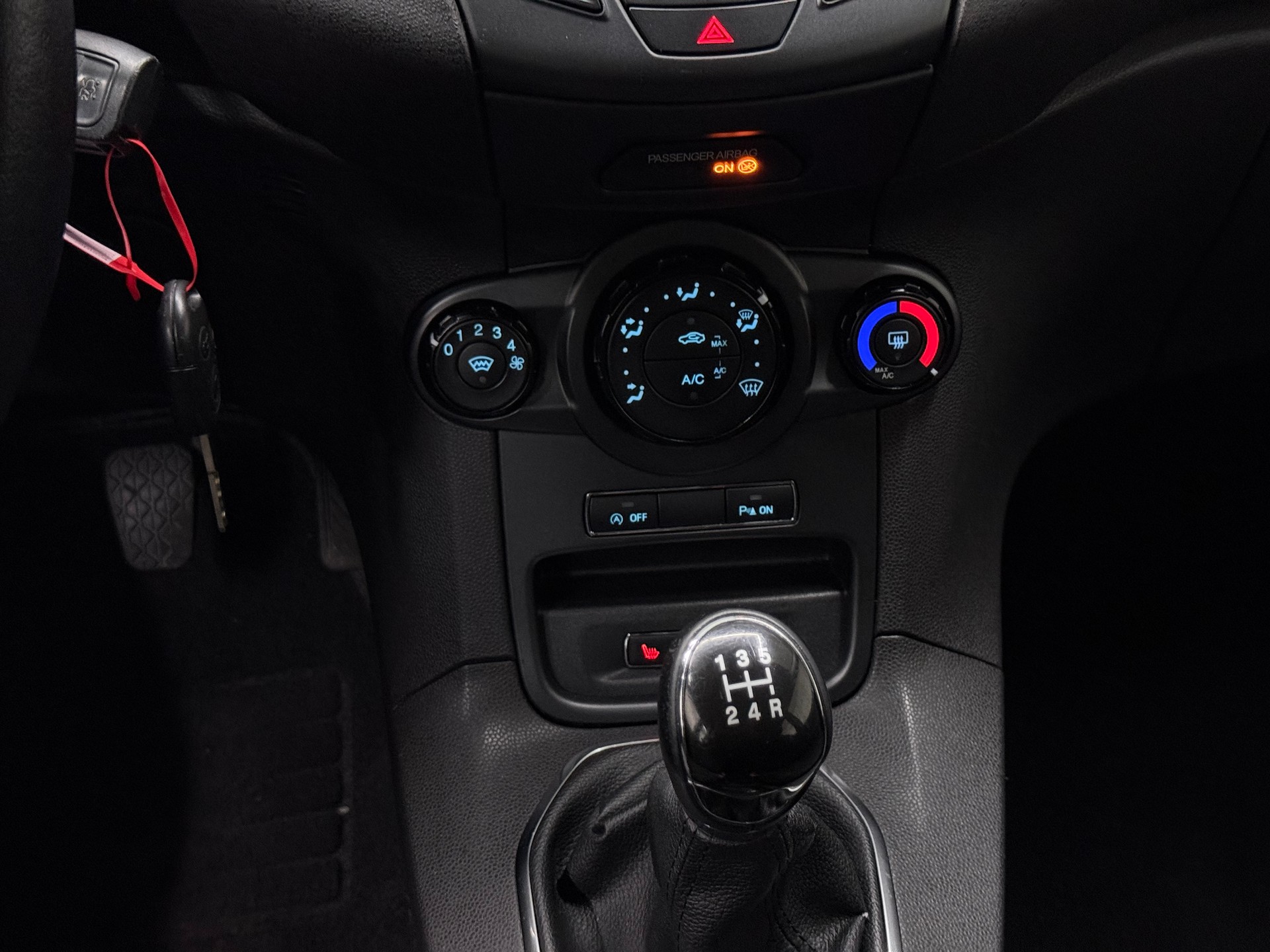 FORD Fiesta 1.0 SCTi Trend-image-13