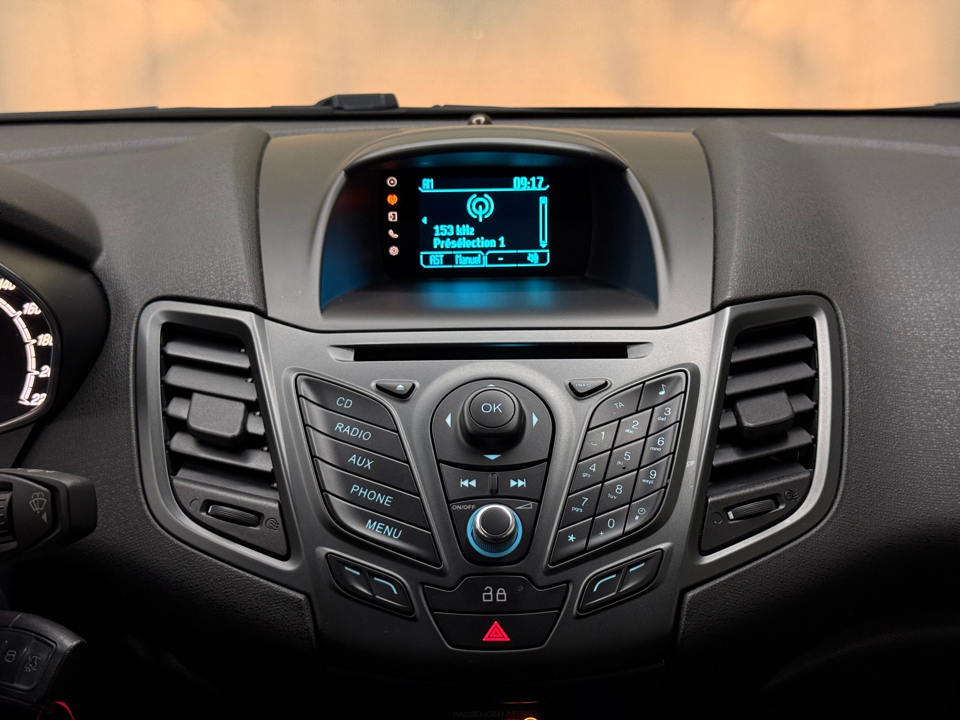 FORD Fiesta 1.0 SCTi Trend-image-12