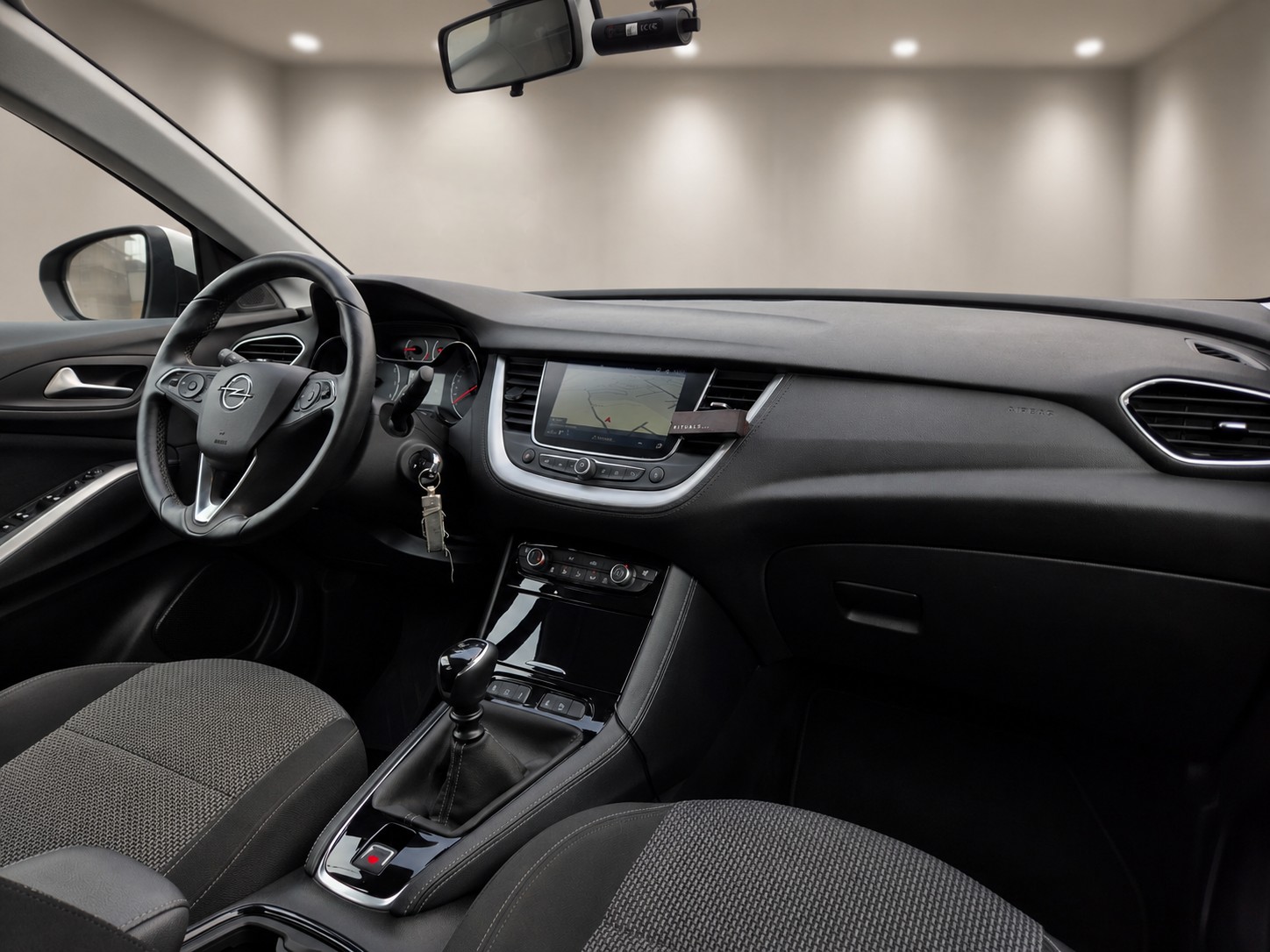 OPEL Grandland X 1.2i TP Enjoy-image-8