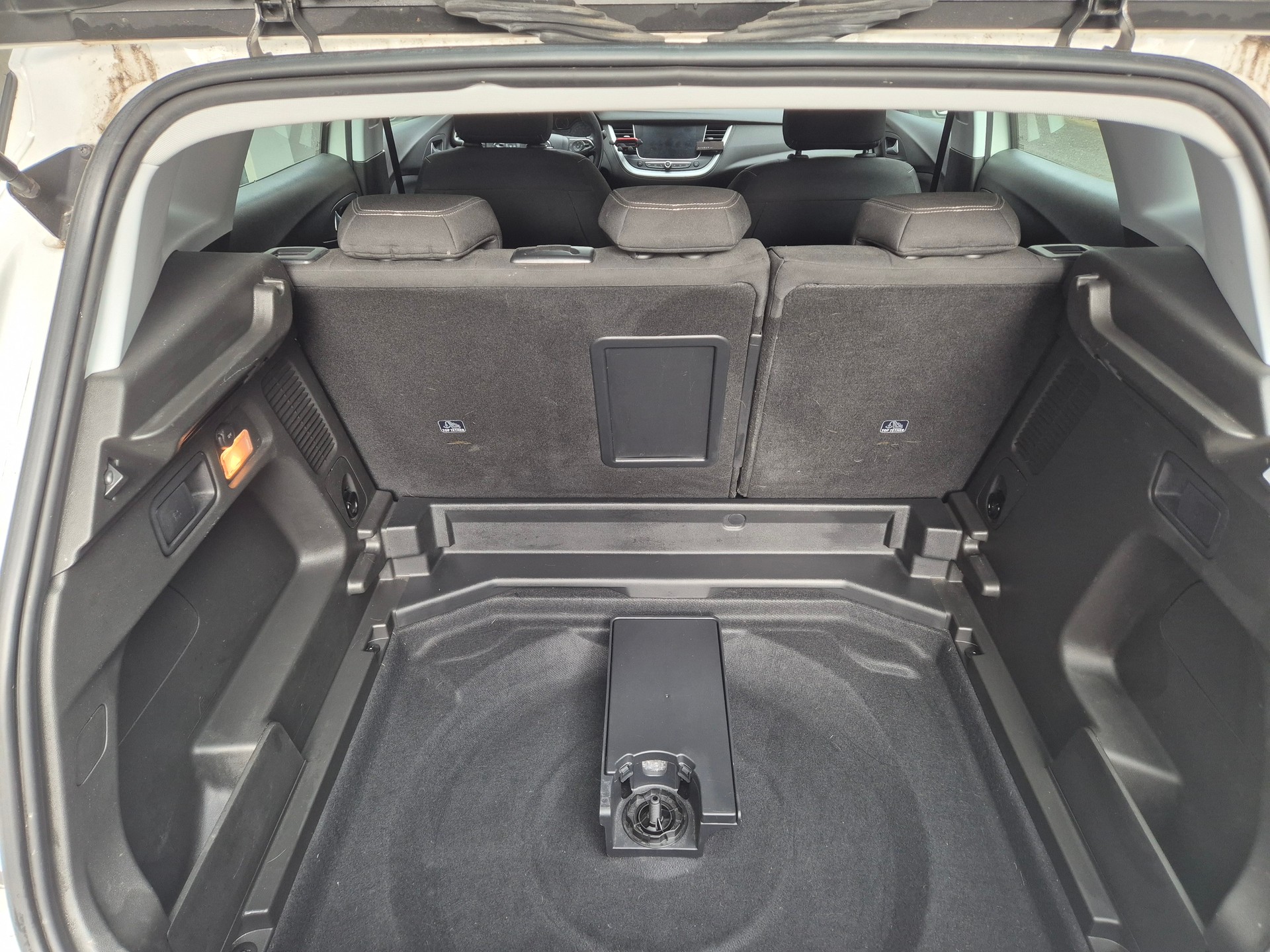 OPEL Grandland X 1.2i TP Enjoy-image-14