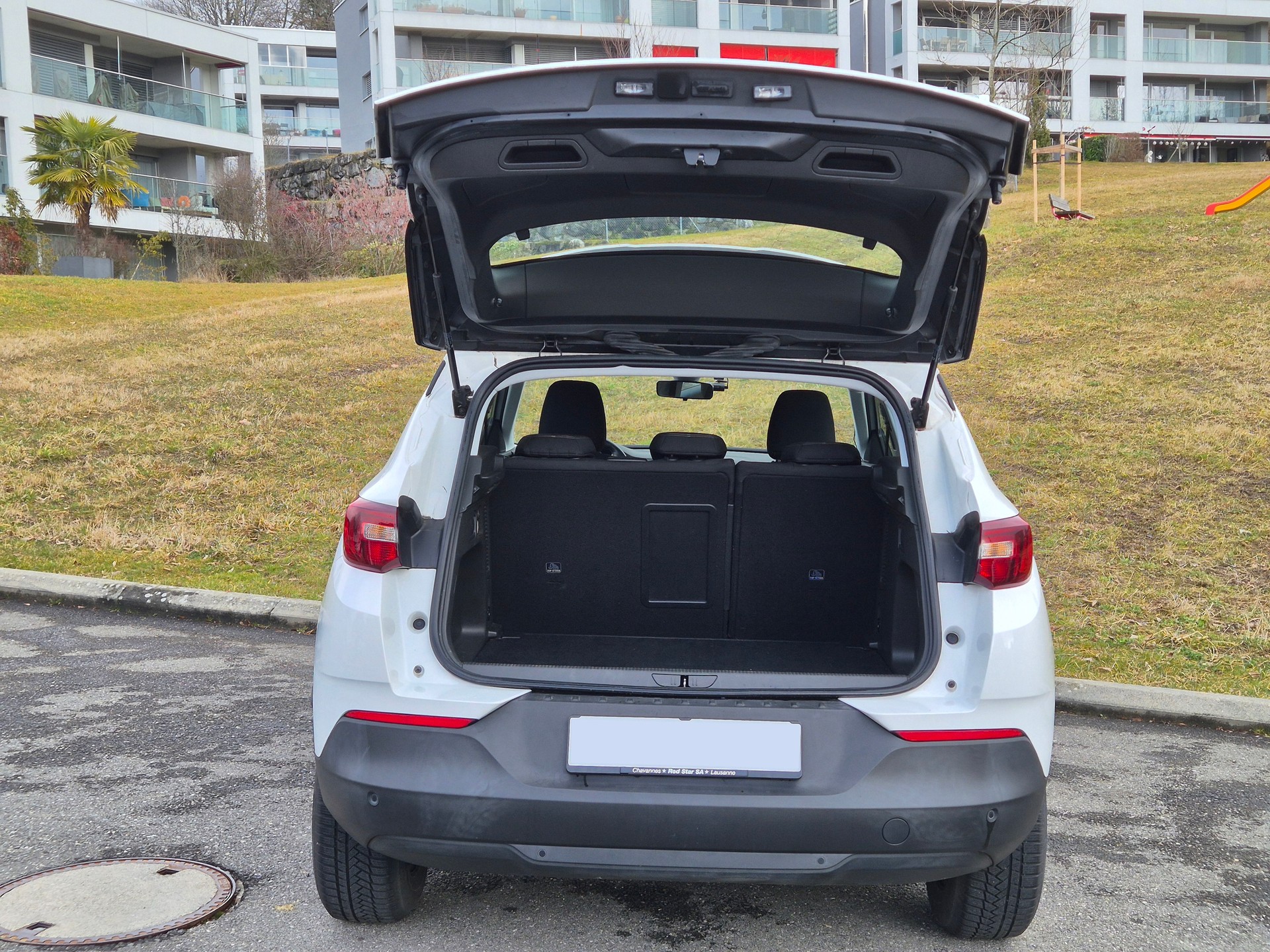 OPEL Grandland X 1.2i TP Enjoy-image-6