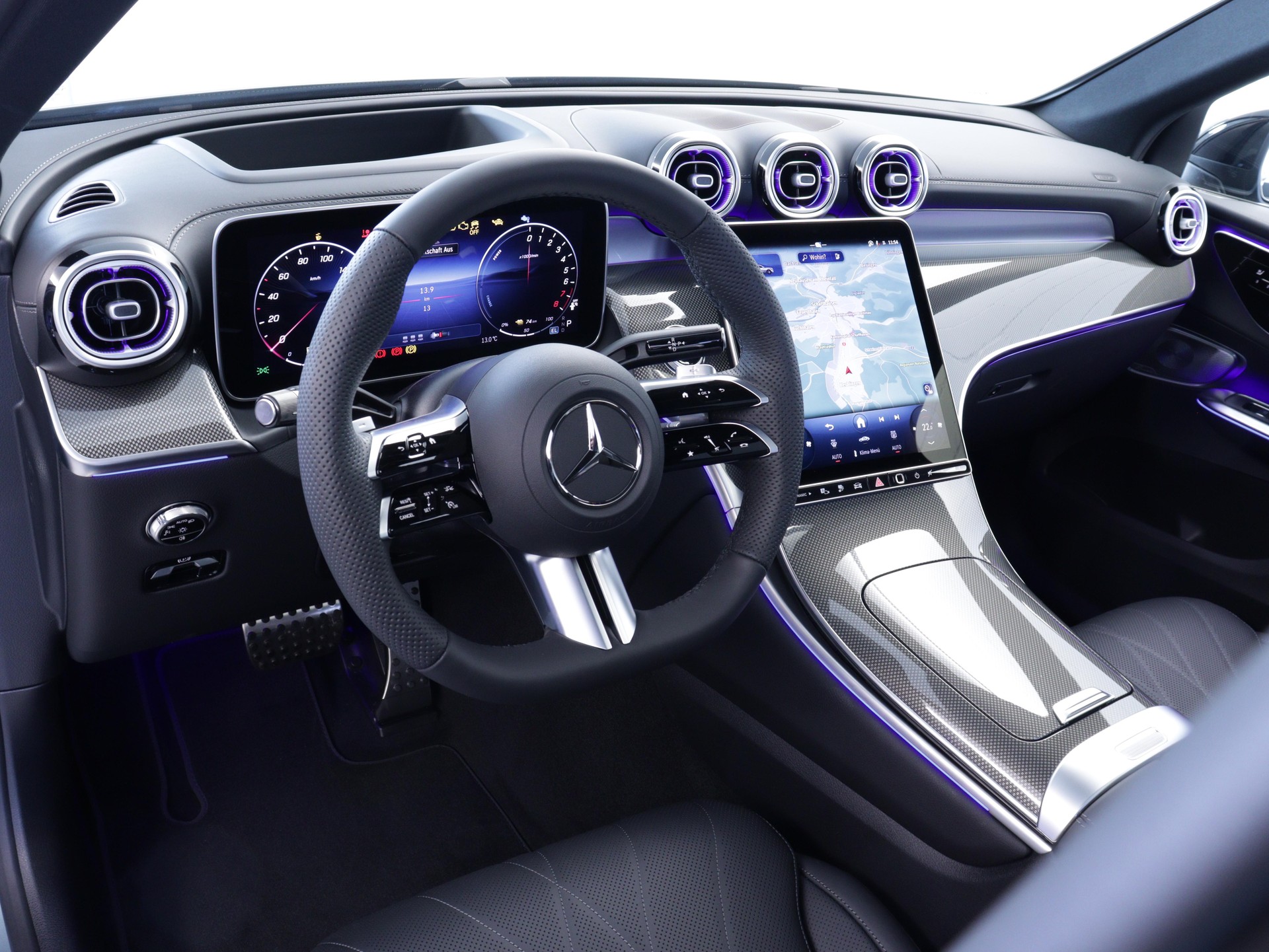 MERCEDES-BENZ GLC 400 e EQ Star AMG Line 4matic-image-5