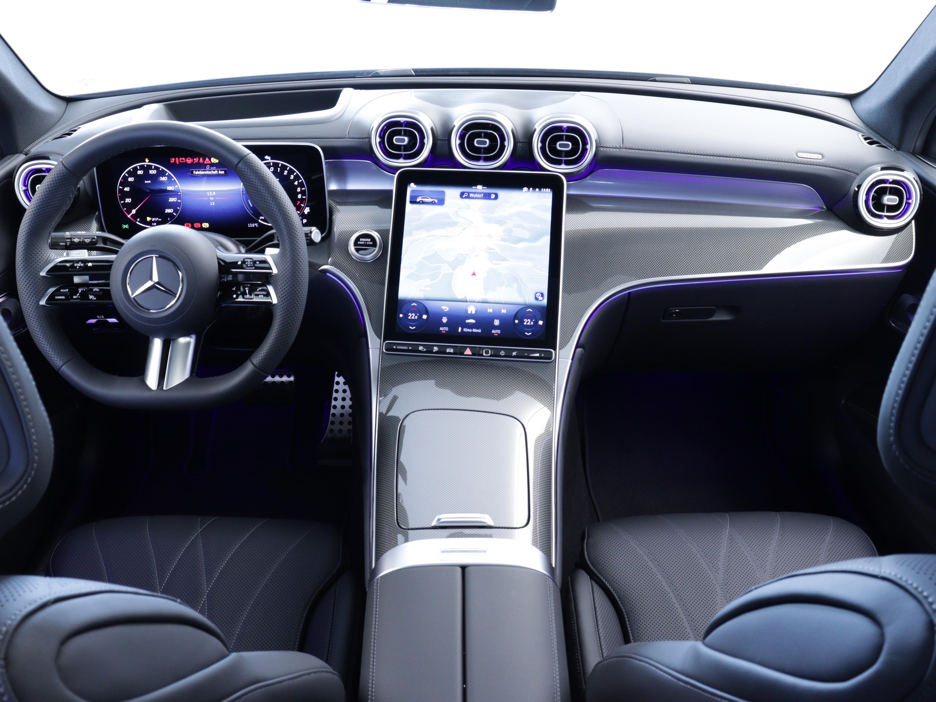 MERCEDES-BENZ GLC 400 e EQ Star AMG Line 4matic-image-4