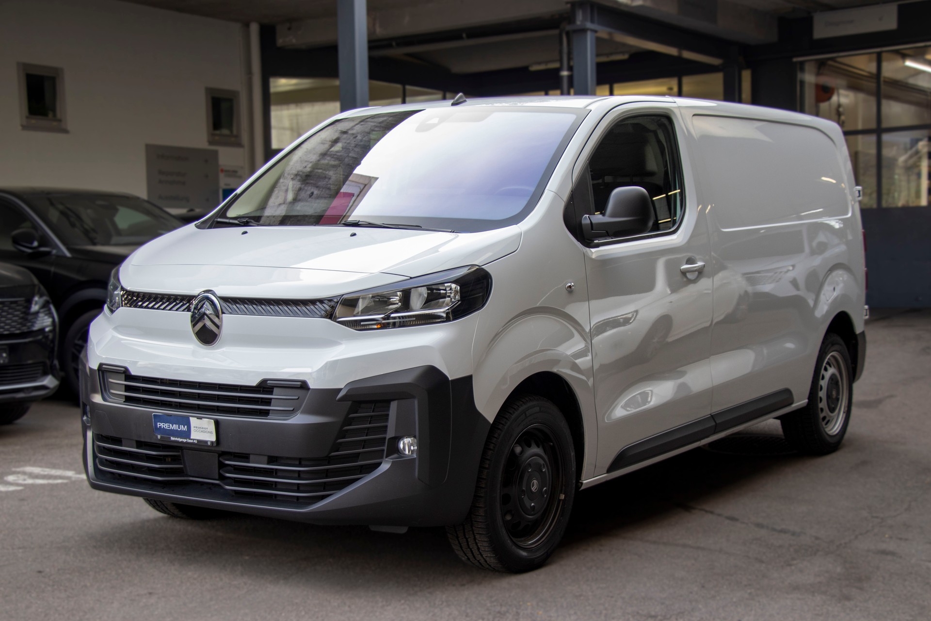 CITROEN Jumpy 2.0 BlueHDi 145 M EAT8-image-0