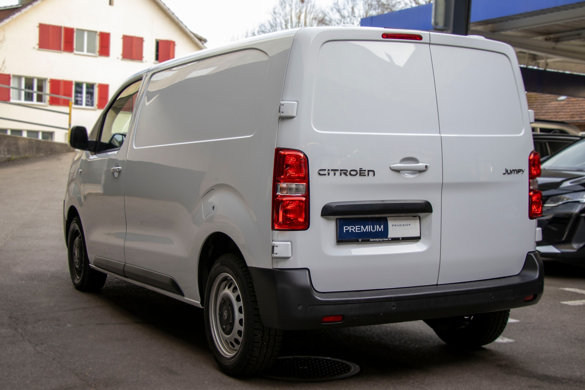 CITROEN Jumpy 2.0 BlueHDi 145 M EAT8-image-1