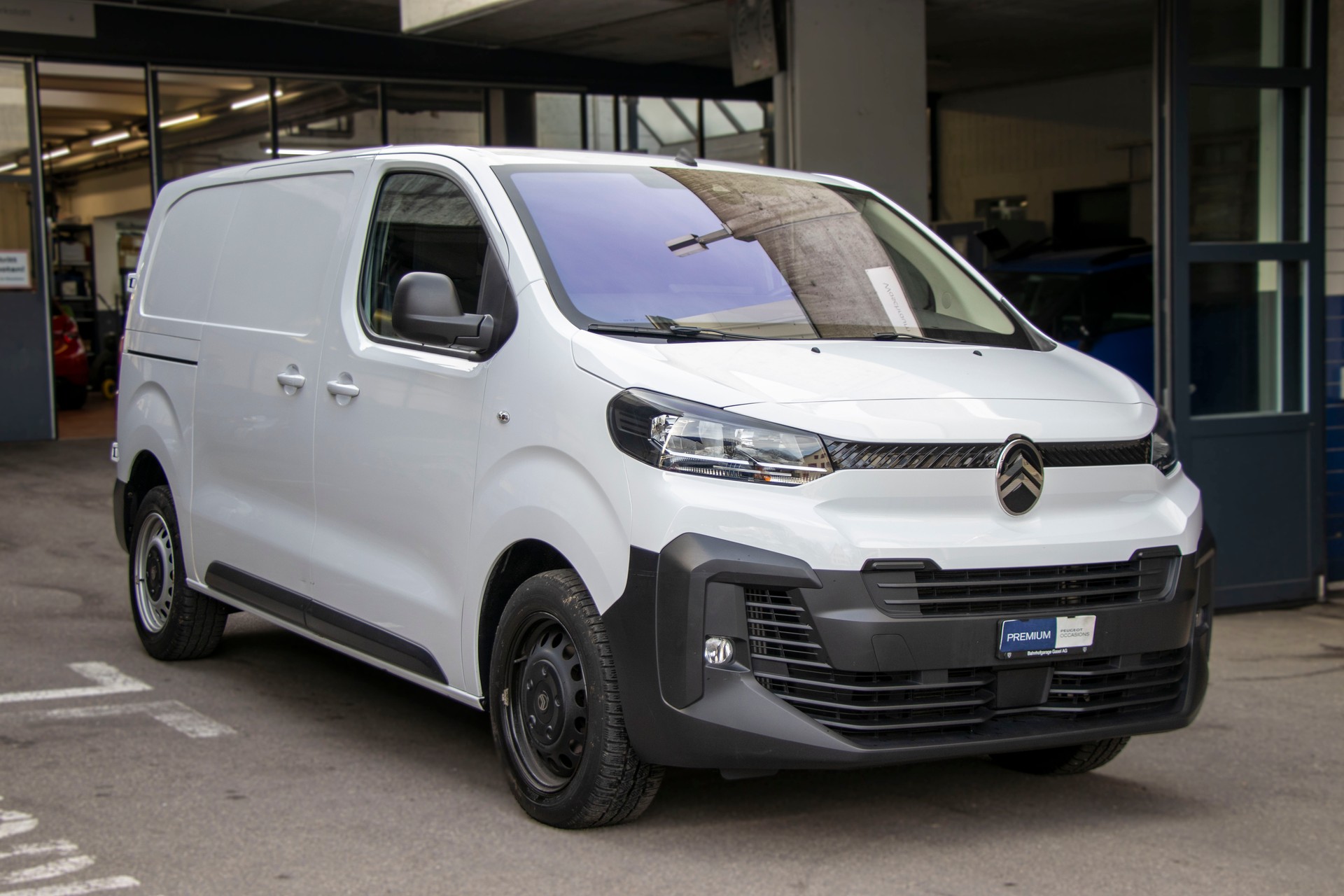 CITROEN Jumpy 2.0 BlueHDi 145 M EAT8-image-3