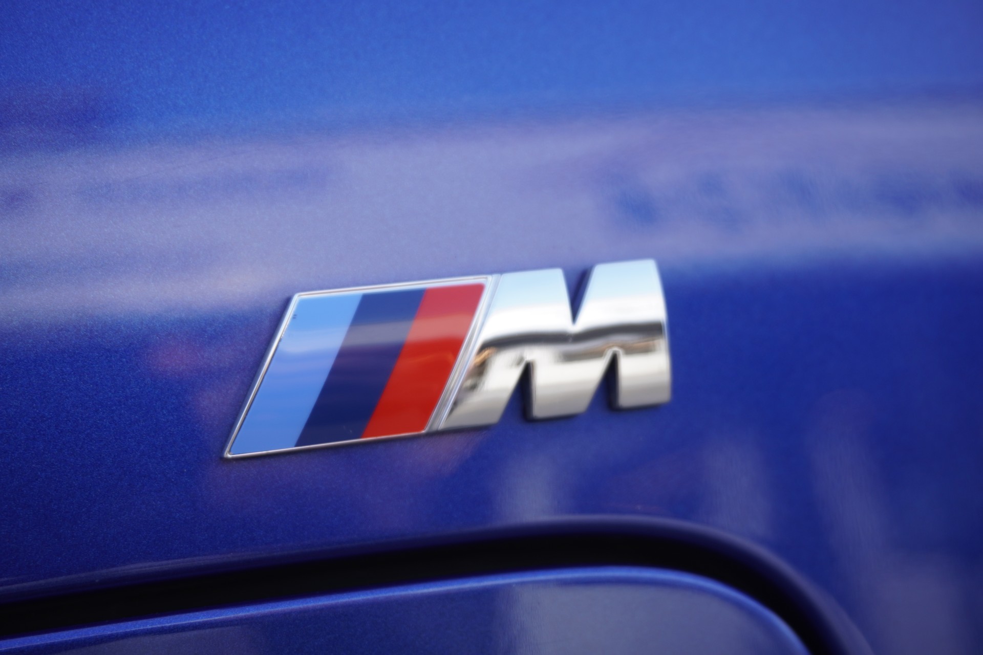 BMW 330e x DriveTouring Steptronic M Sport-image-12