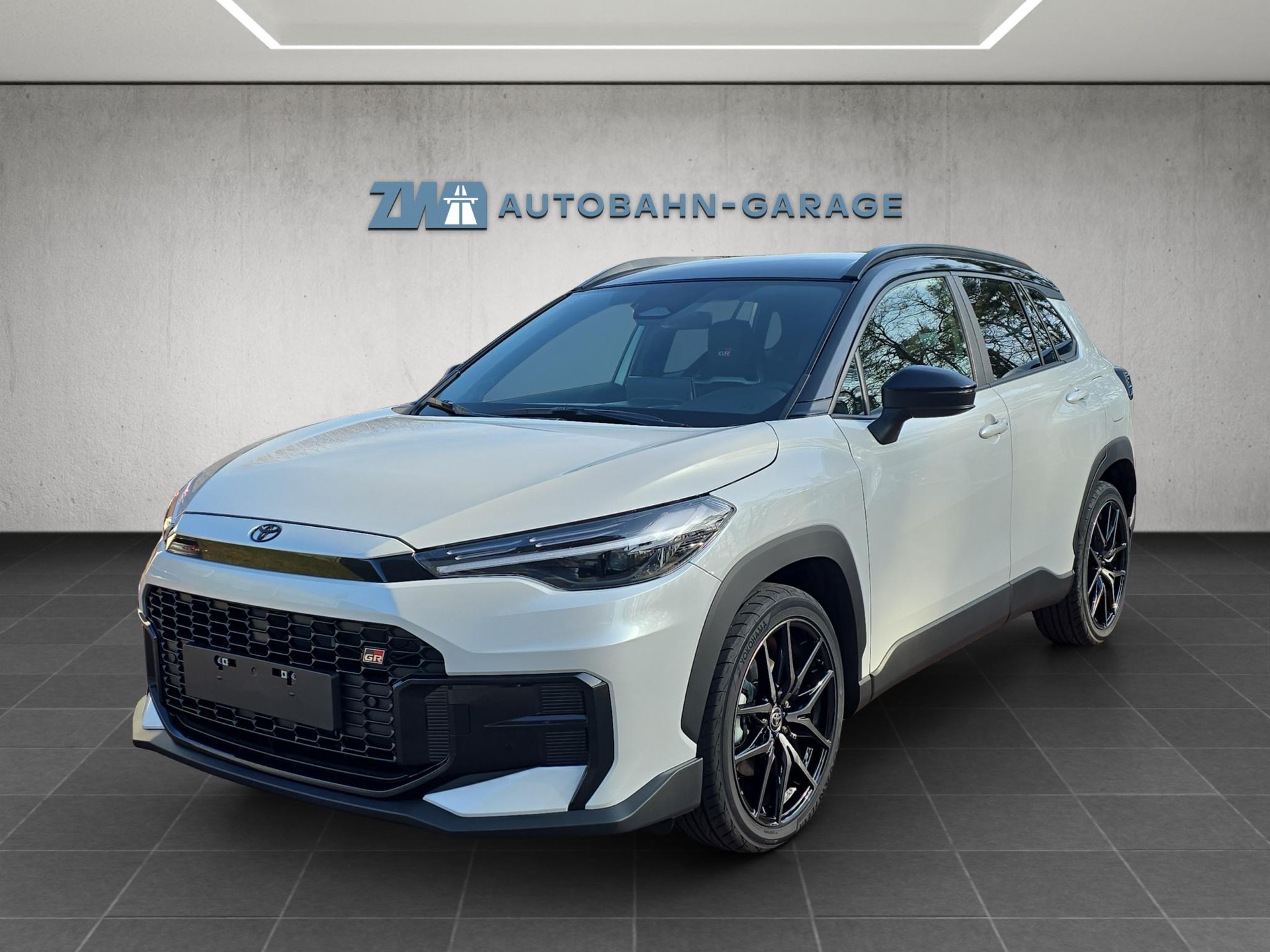 TOYOTA Corolla Cross 2.0 HSD GR Sport AWD-i-image-0