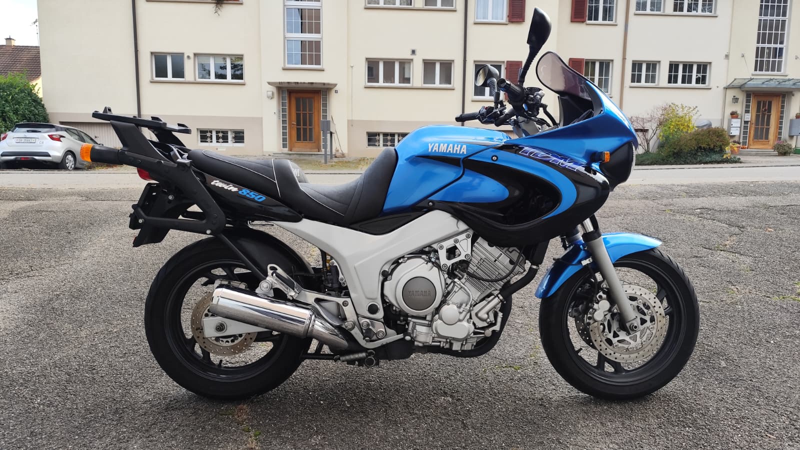 YAMAHA TDM 850