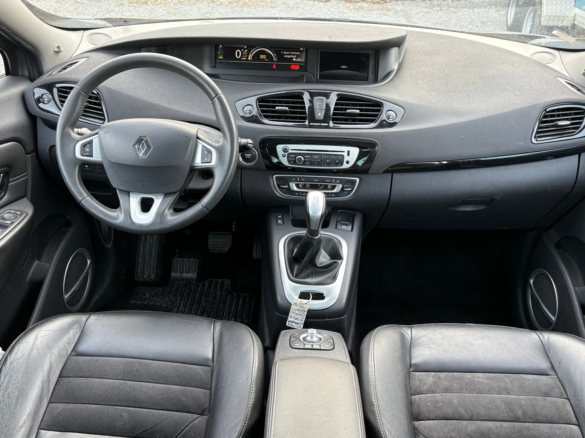 RENAULT Grand Scénic 2.0 dCi Bose Automatic (Einspritzdüsen Problem)-image-8
