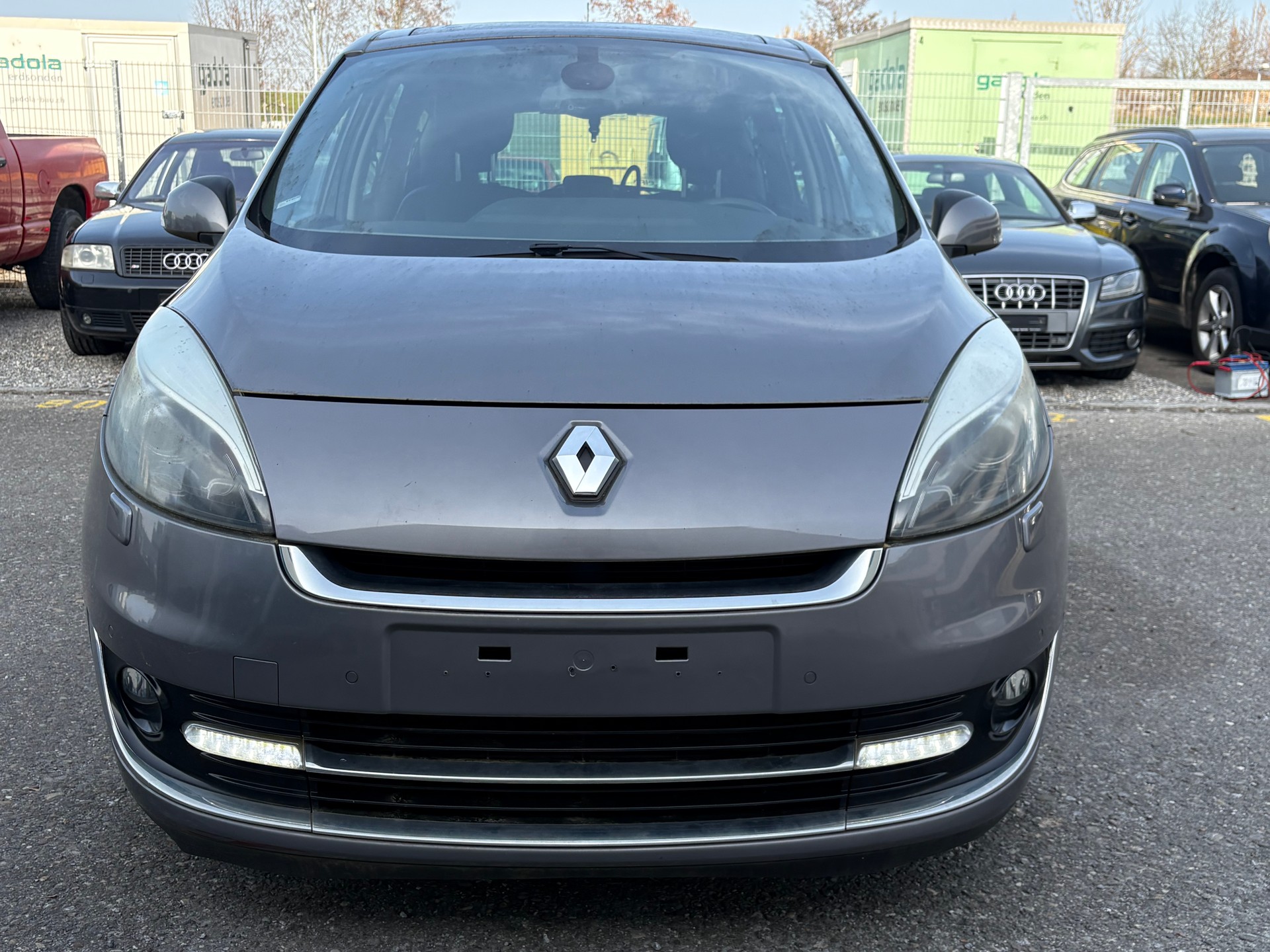 RENAULT Grand Scénic 2.0 dCi Bose Automatic (Einspritzdüsen Problem)-image-1