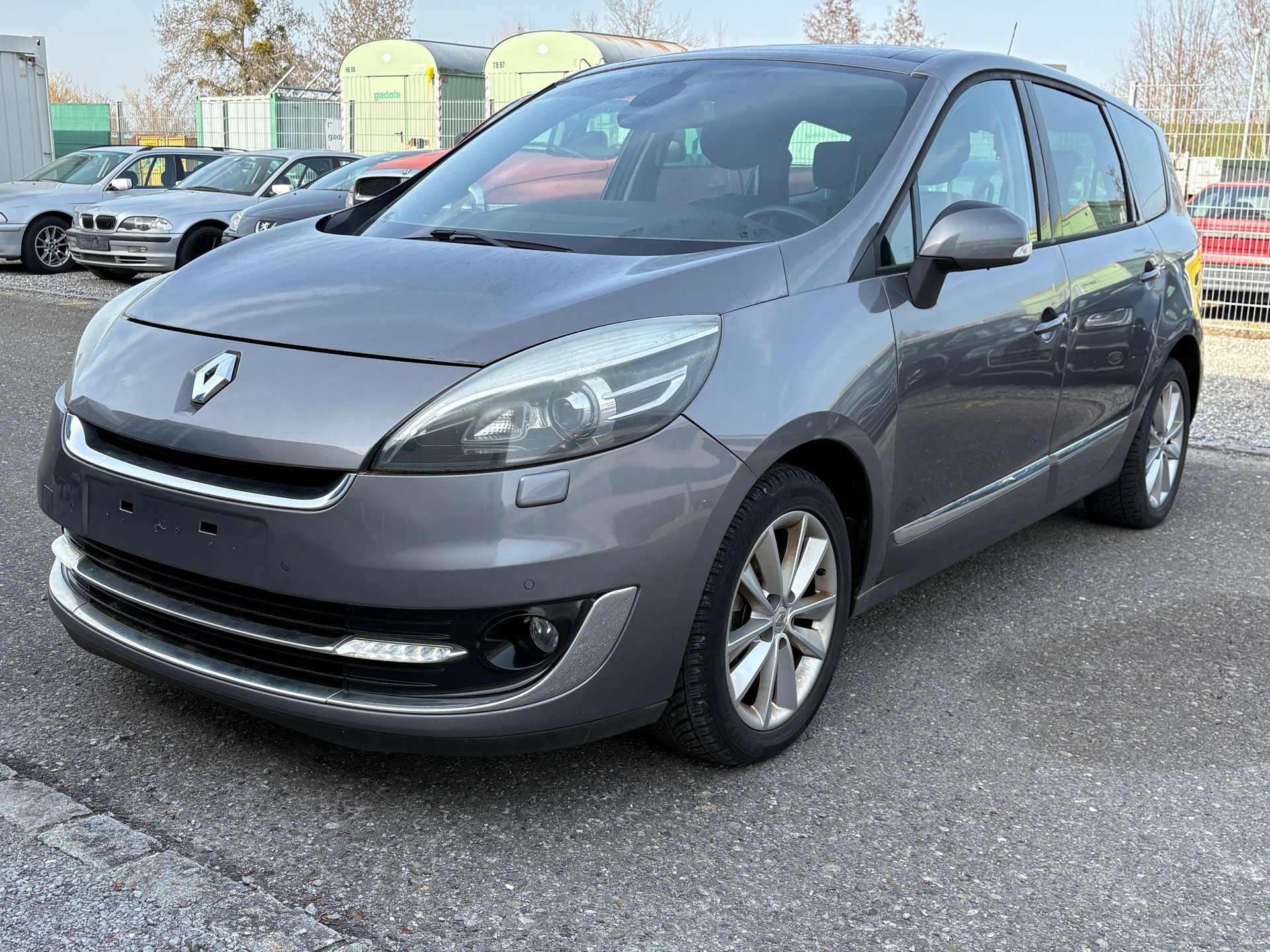 RENAULT Grand Scénic 2.0 dCi Bose Automatic (Einspritzdüsen Problem)-image-0