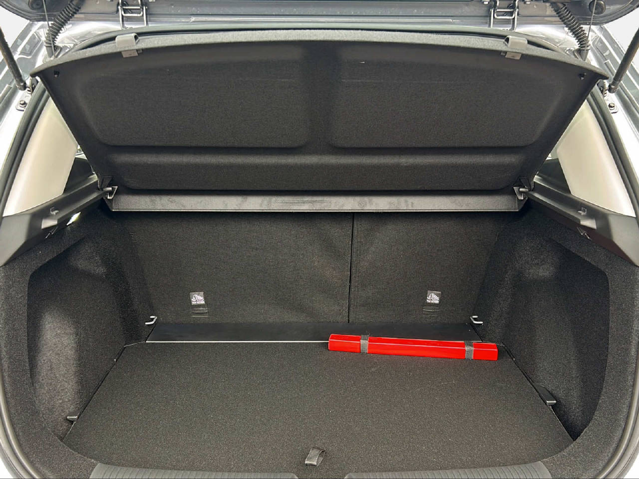 MG ZS 1.5 Standard-image-14