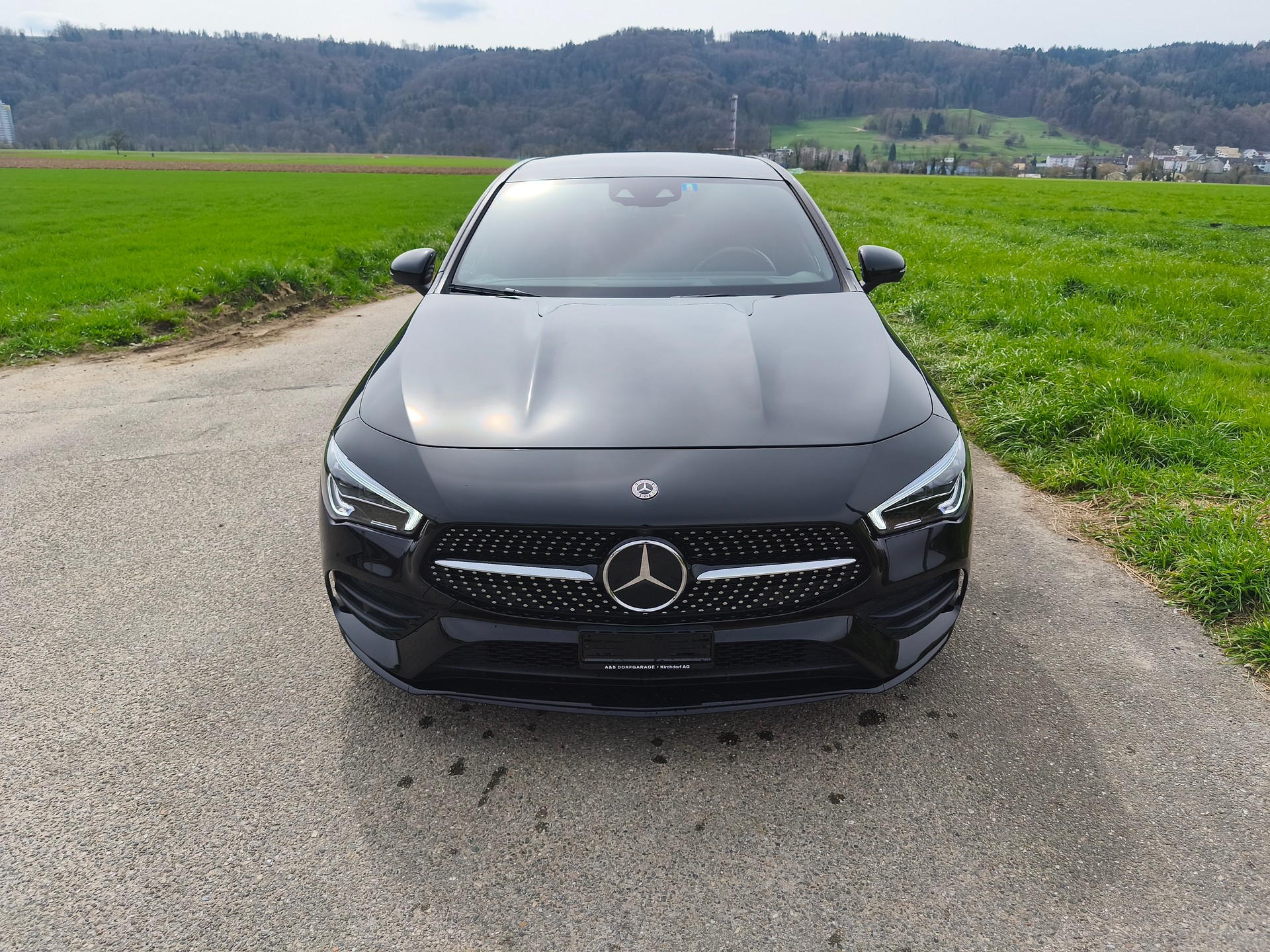 MERCEDES-BENZ CLA Shooting Brake 220 d 4Matic AMG Line-image-7
