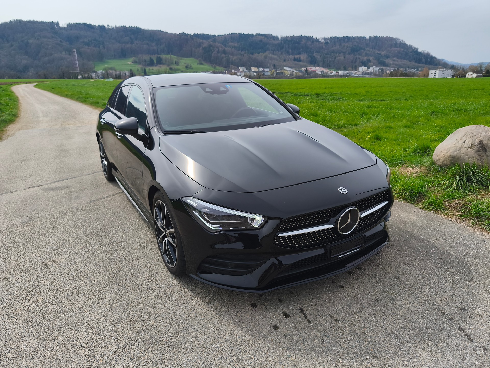 MERCEDES-BENZ CLA Shooting Brake 220 d 4Matic AMG Line-image-6