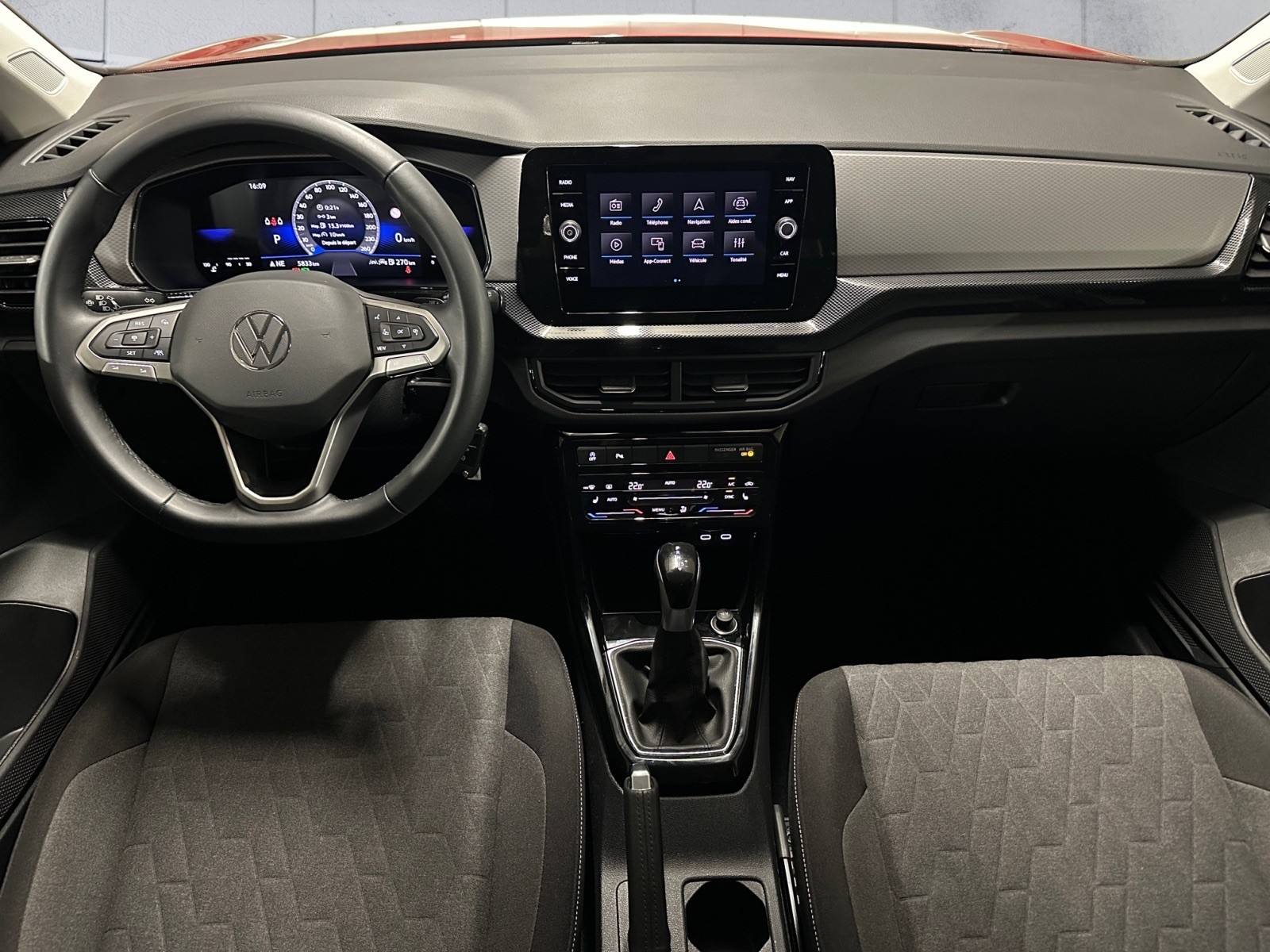 VW T-Cross 1.0 TSI EVO Life DSG / Caméra de recul/Garantie 5 ans ou 100'000 kms-image-10