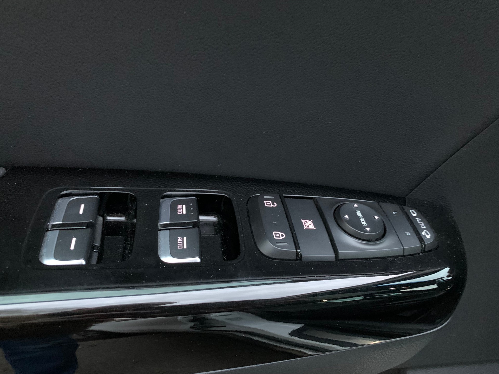 KIA Sportage 1.6 T-GDi Style GT Line 4WD Automat-image-19
