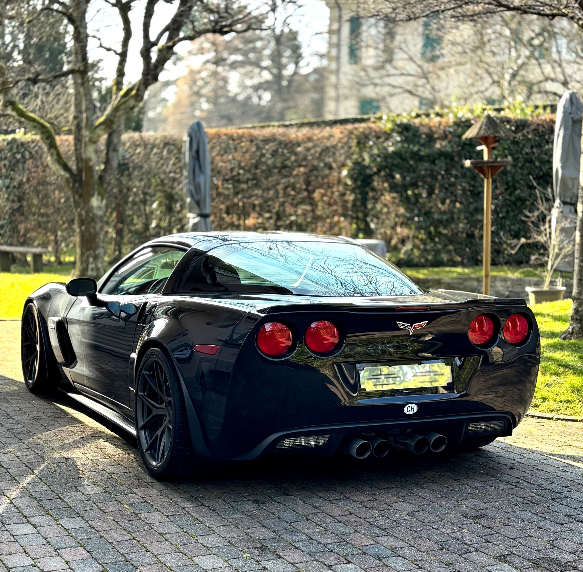 CHEVROLET Corvette Z06-image-2